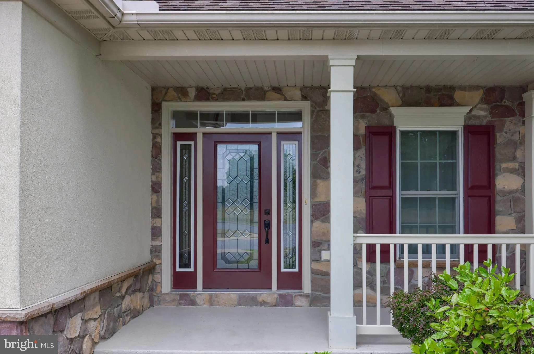 Gordonville, Pennsylvania 17529, United States, 2 Bedrooms Bedrooms, ,3 BathroomsBathrooms,Residential,Pending,33800