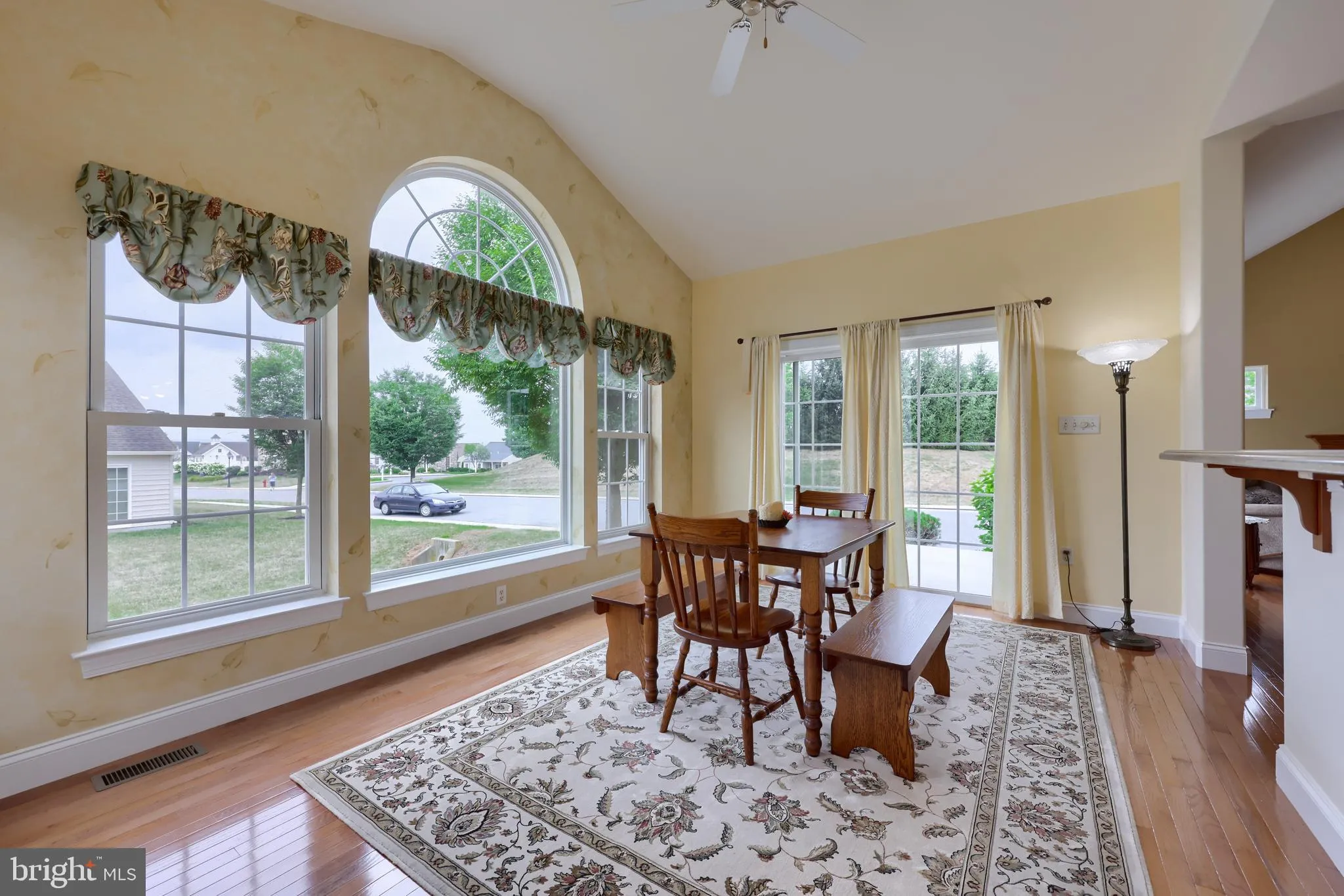 Gordonville, Pennsylvania 17529, United States, 2 Bedrooms Bedrooms, ,3 BathroomsBathrooms,Residential,Pending,33800