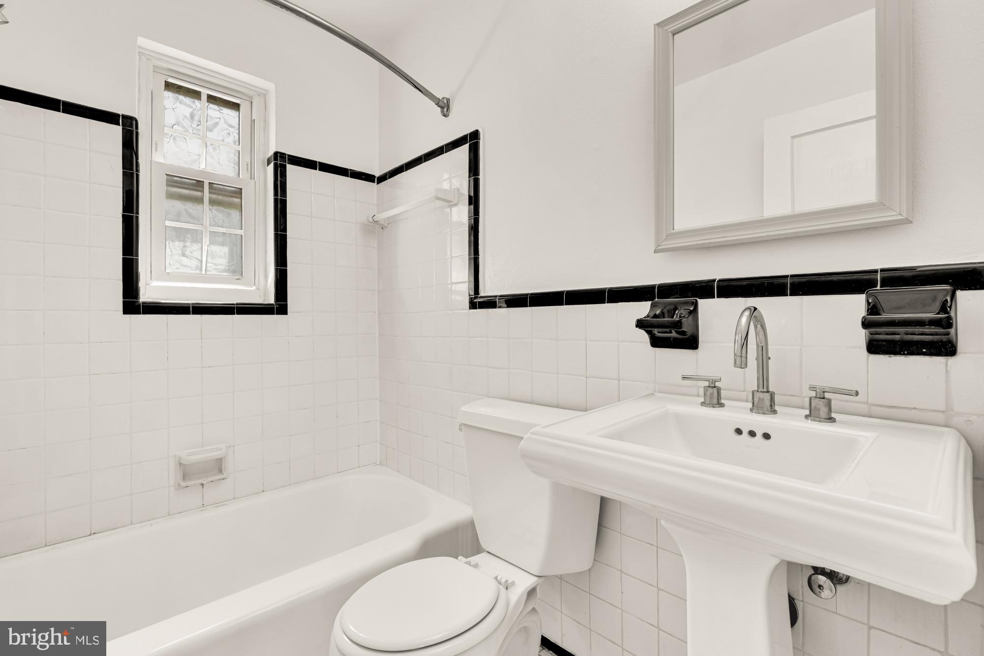 CHEVY CHASE CREST - Residential