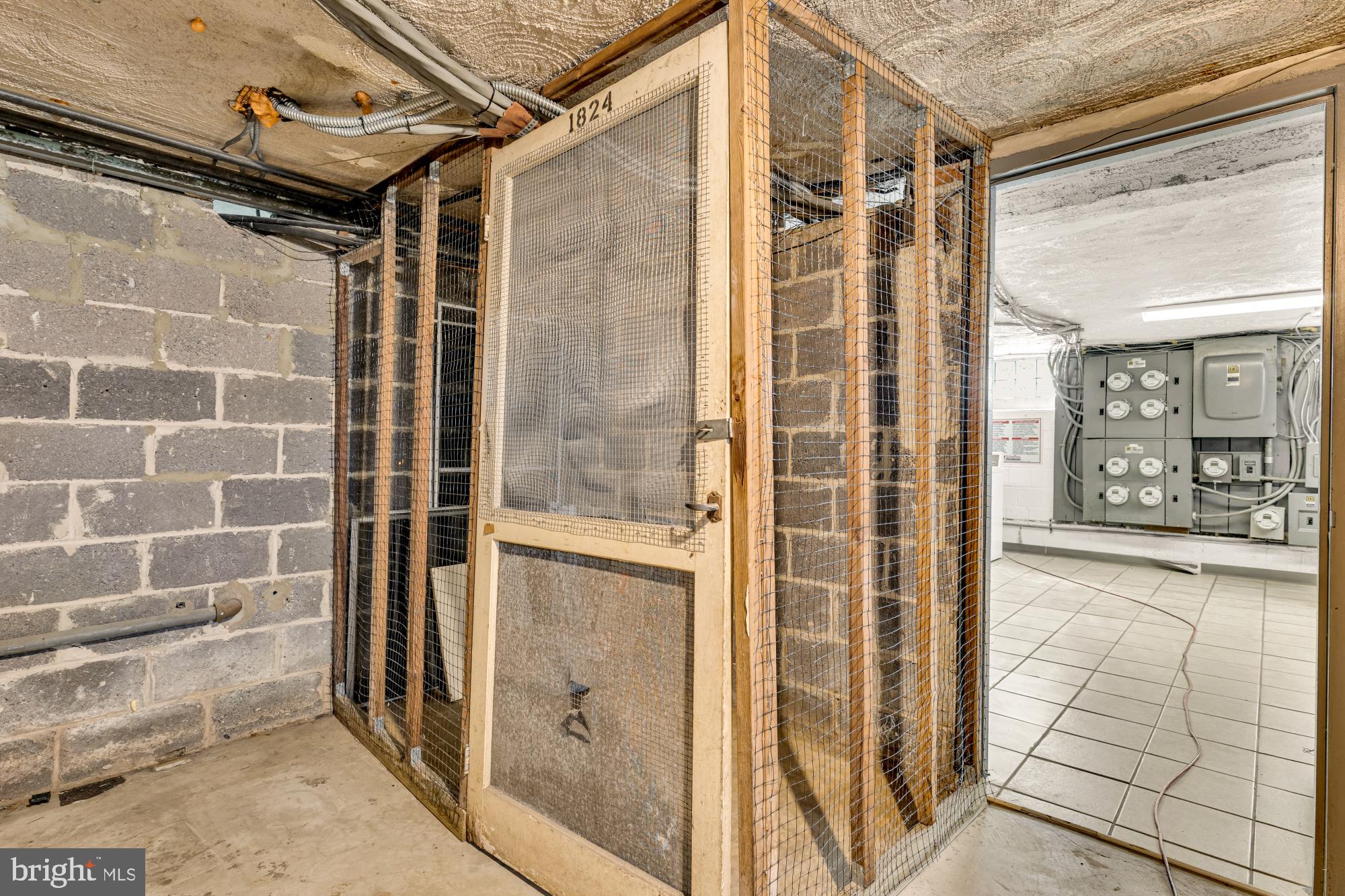 CHEVY CHASE CREST - Residential