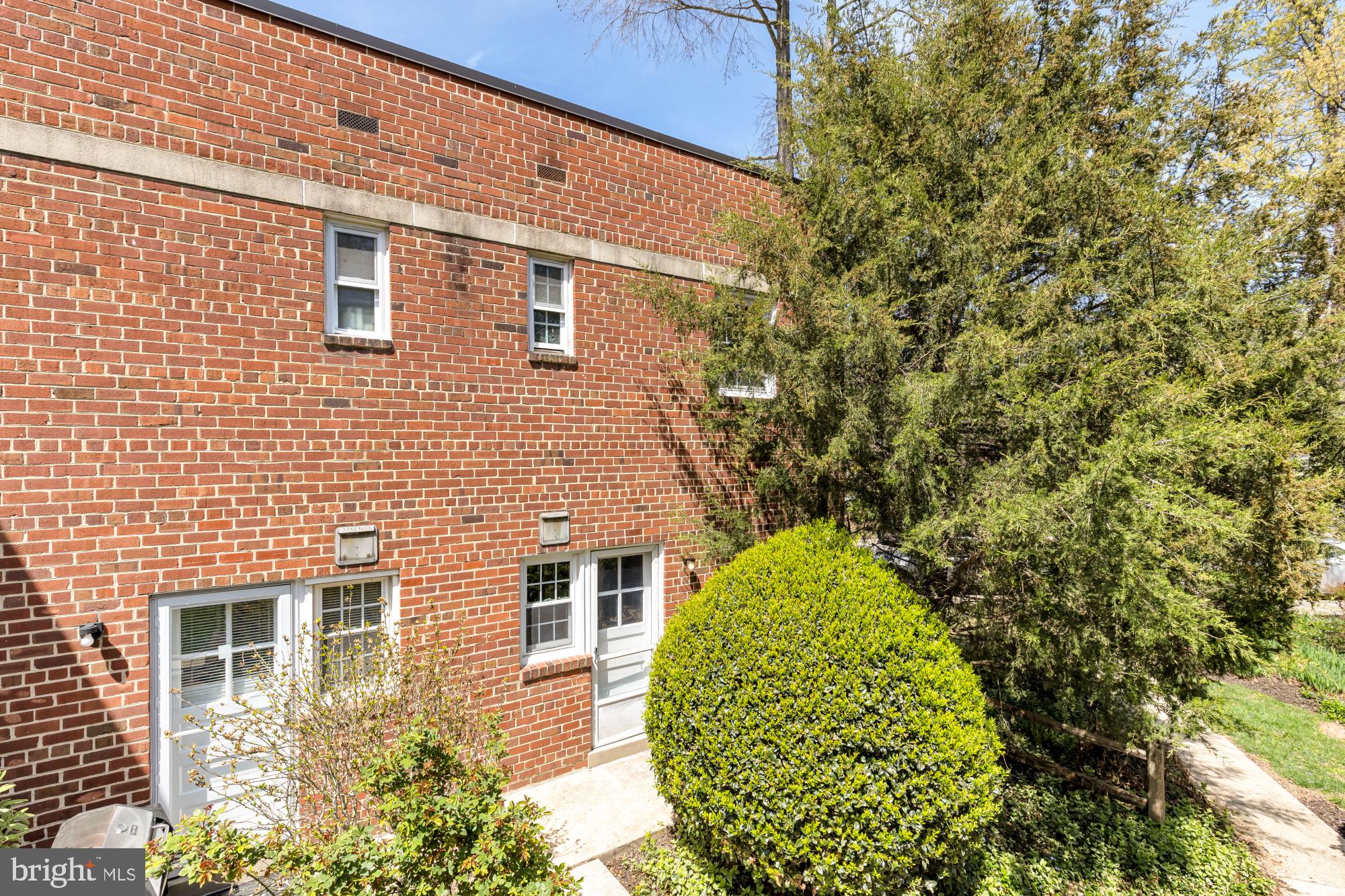 CHEVY CHASE CREST - Residential