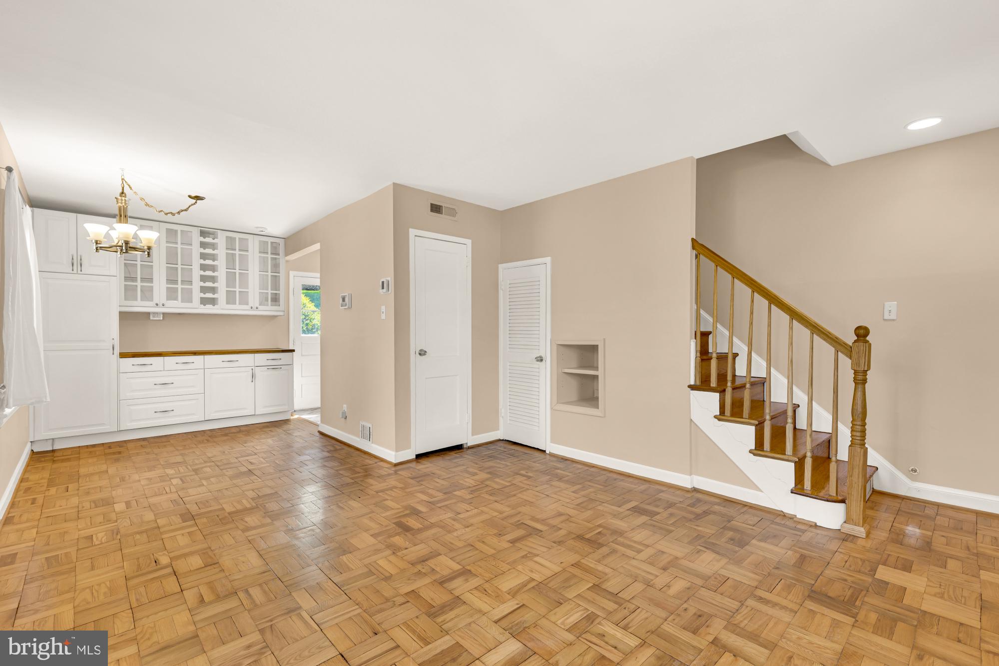 CHEVY CHASE CREST - Residential