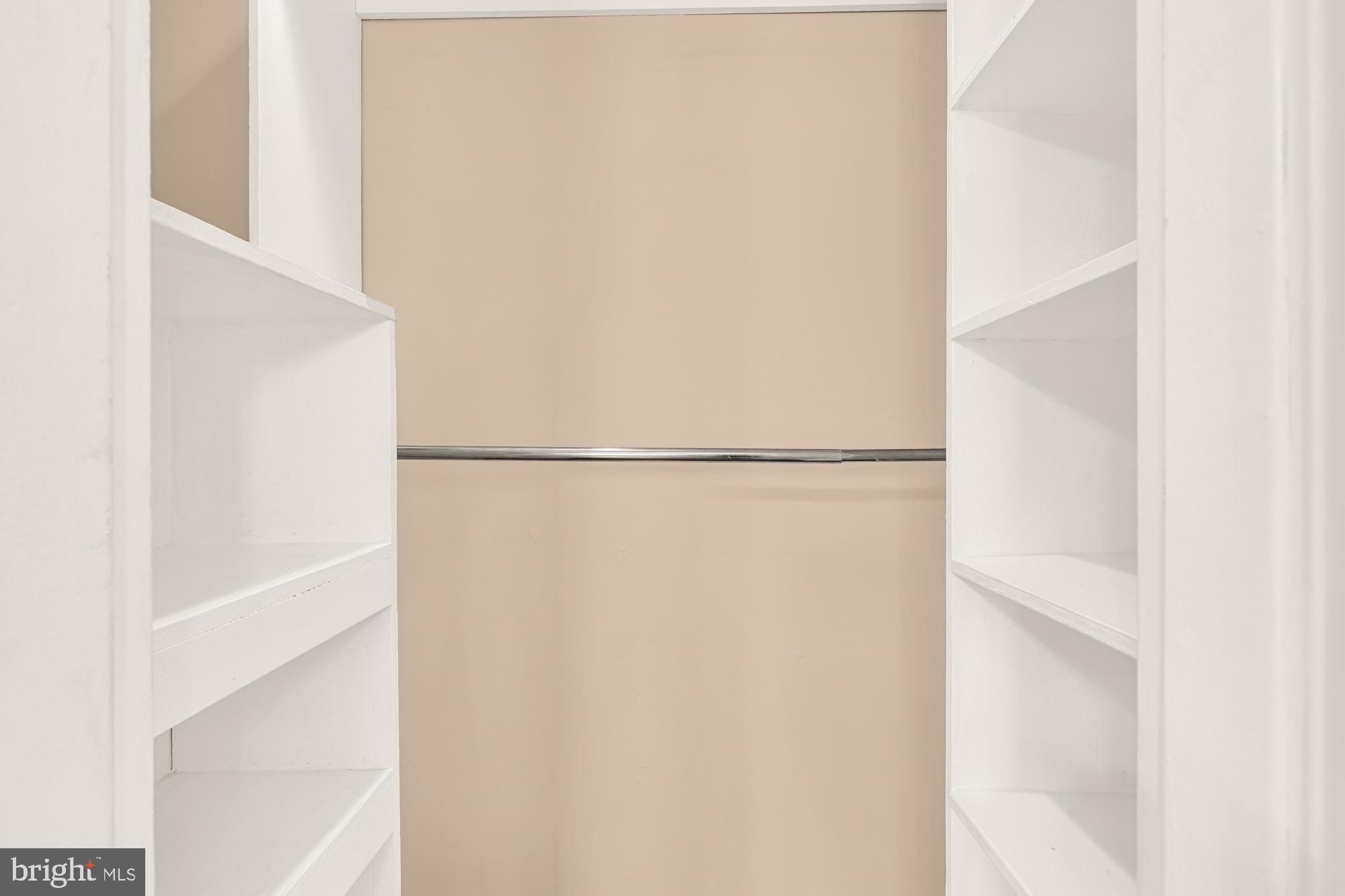 CHEVY CHASE CREST - Residential