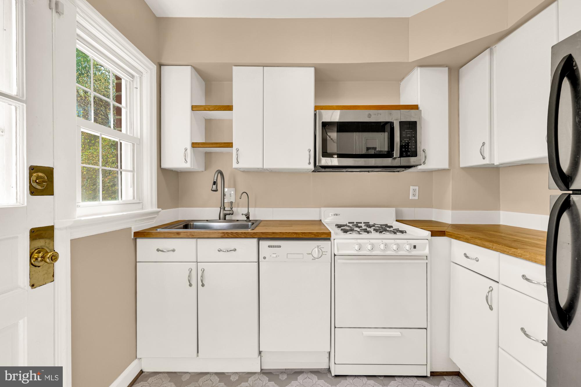 CHEVY CHASE CREST - Residential