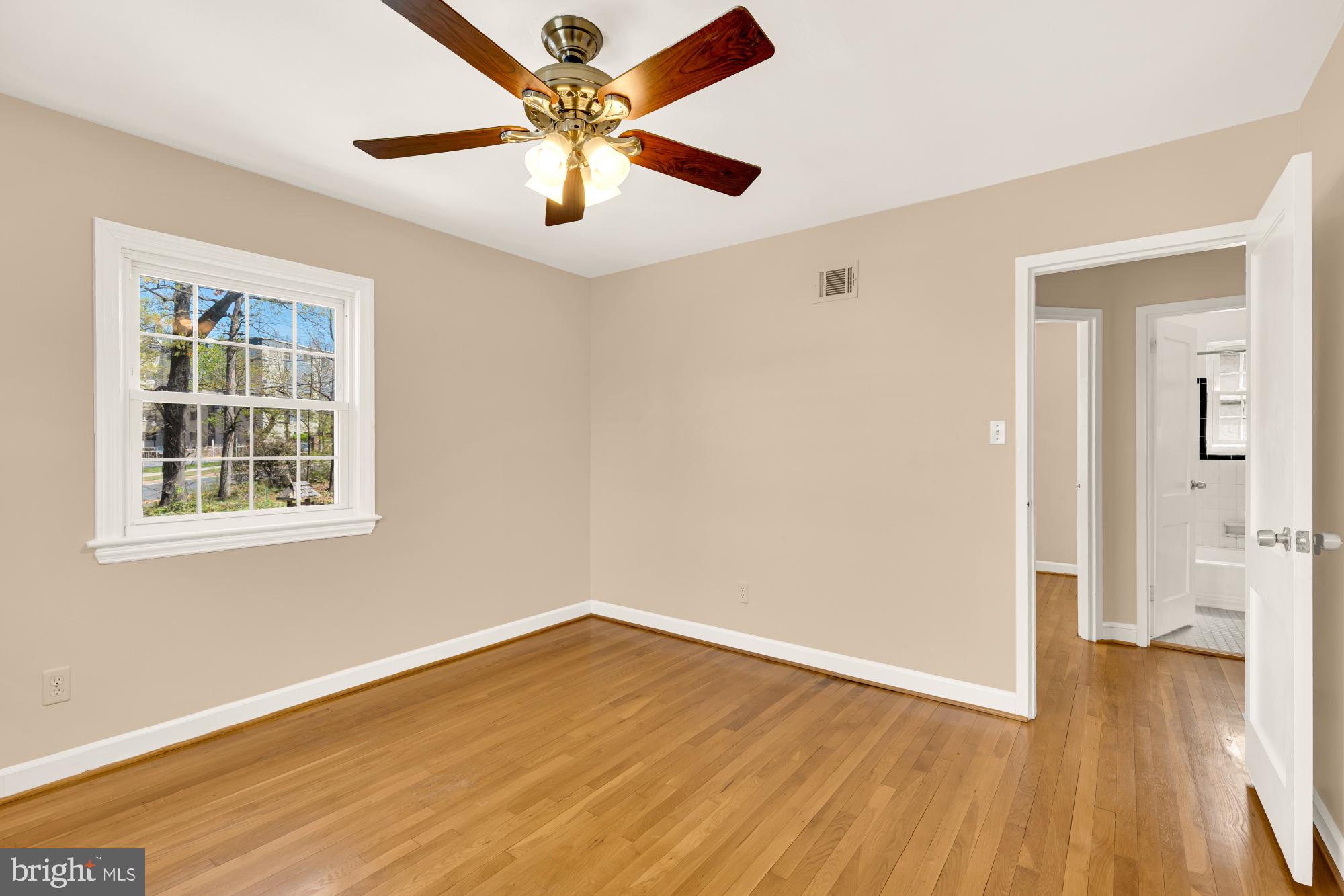 CHEVY CHASE CREST - Residential