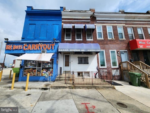 Townhouse For Sale - 2808 Edmondson Avenue<br/> Baltimore City County, BALTIMORE, MD 21223