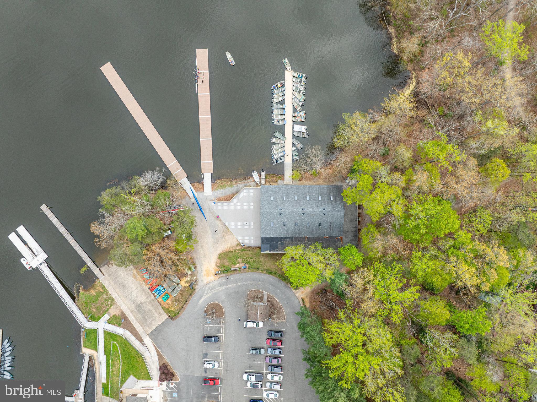 LAKE RIDGE - Residential