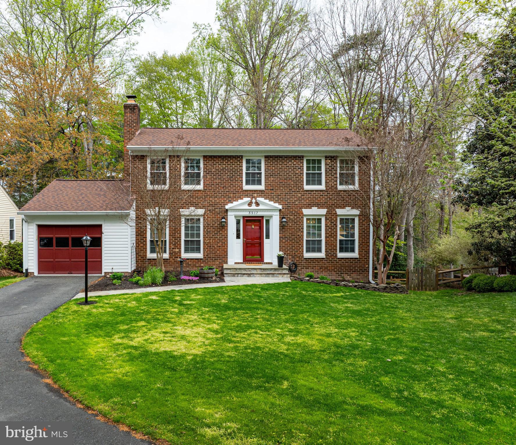 LAKE RIDGE - Residential