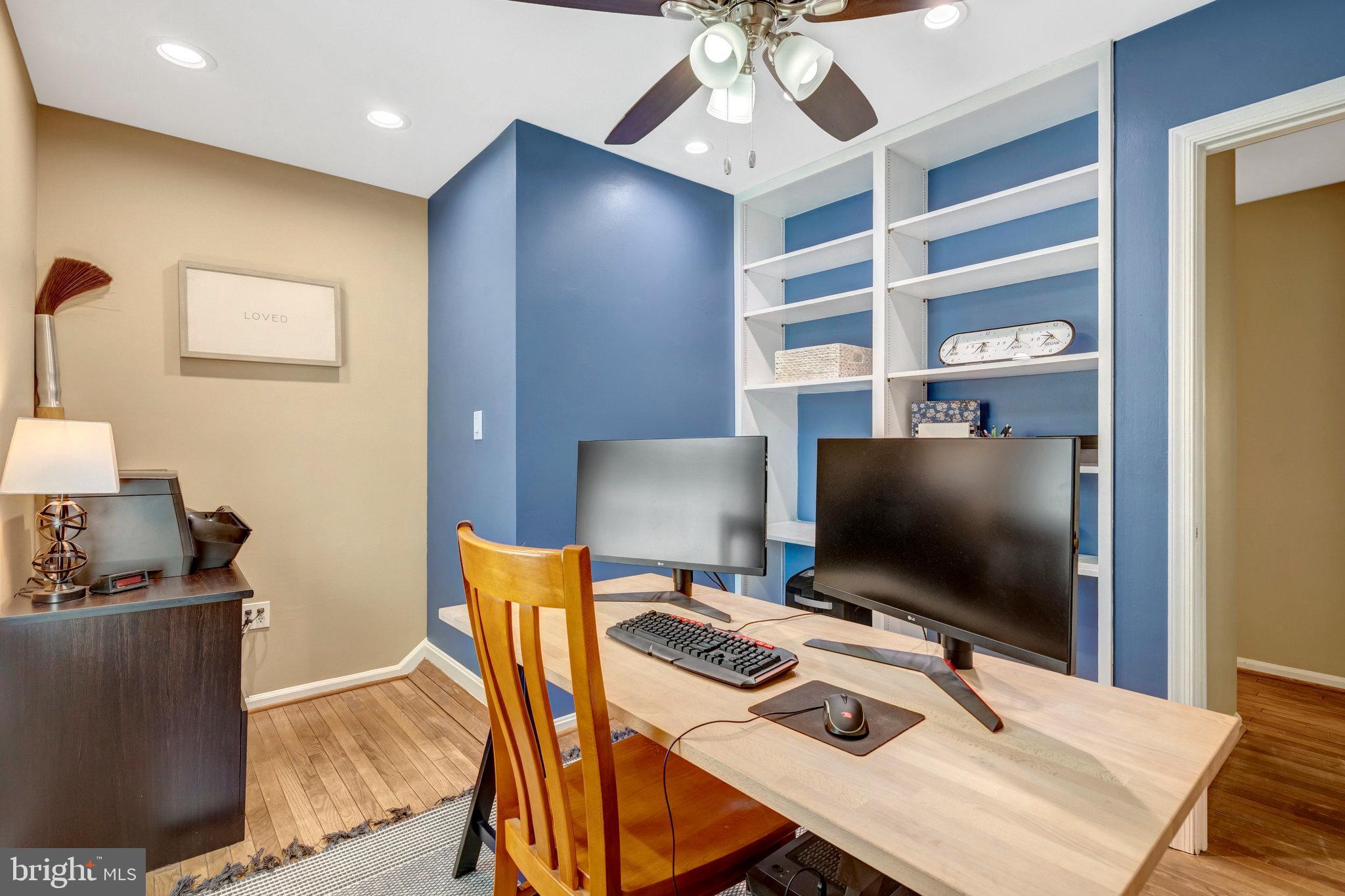 LAKE RIDGE - Residential