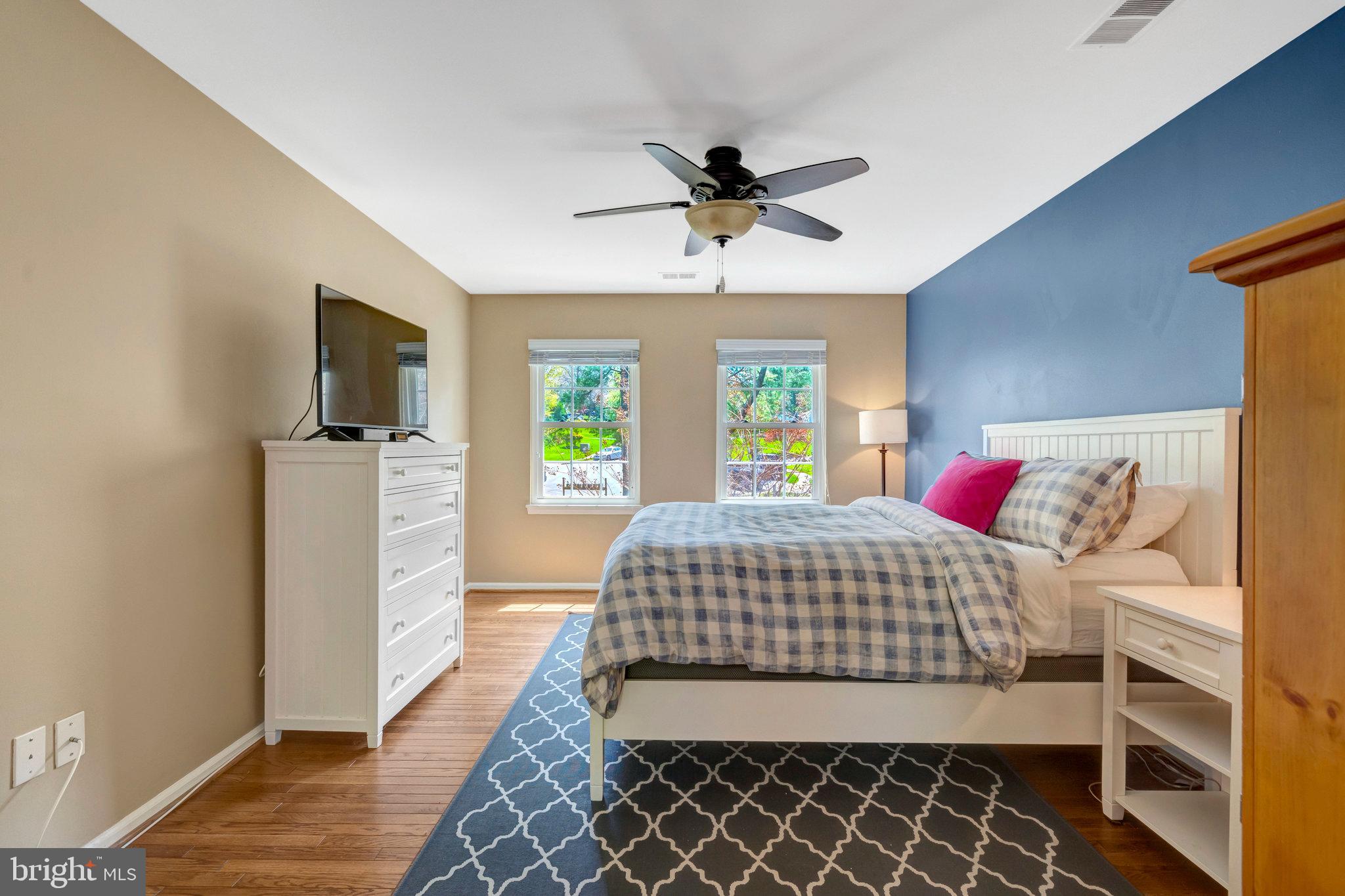 LAKE RIDGE - Residential