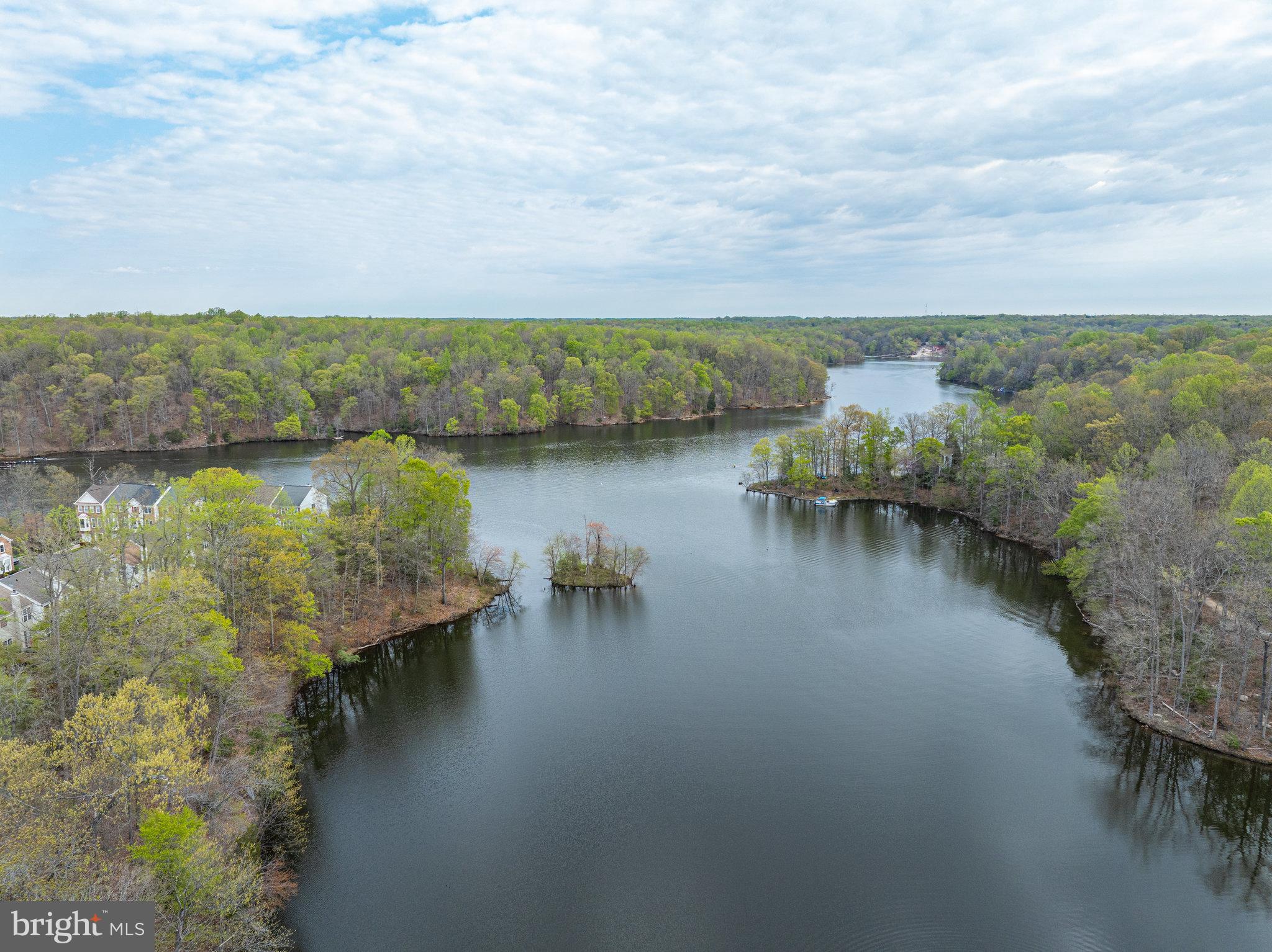 LAKE RIDGE - Residential