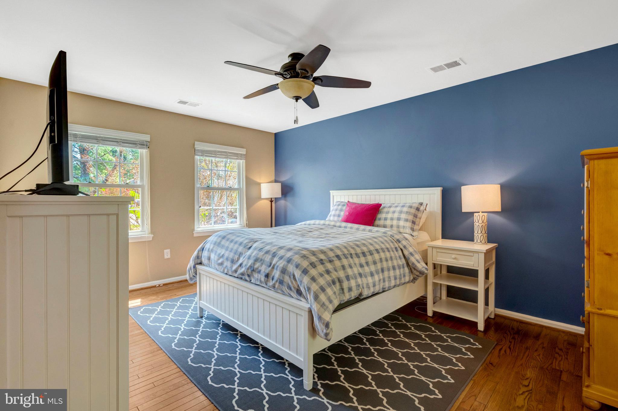 LAKE RIDGE - Residential