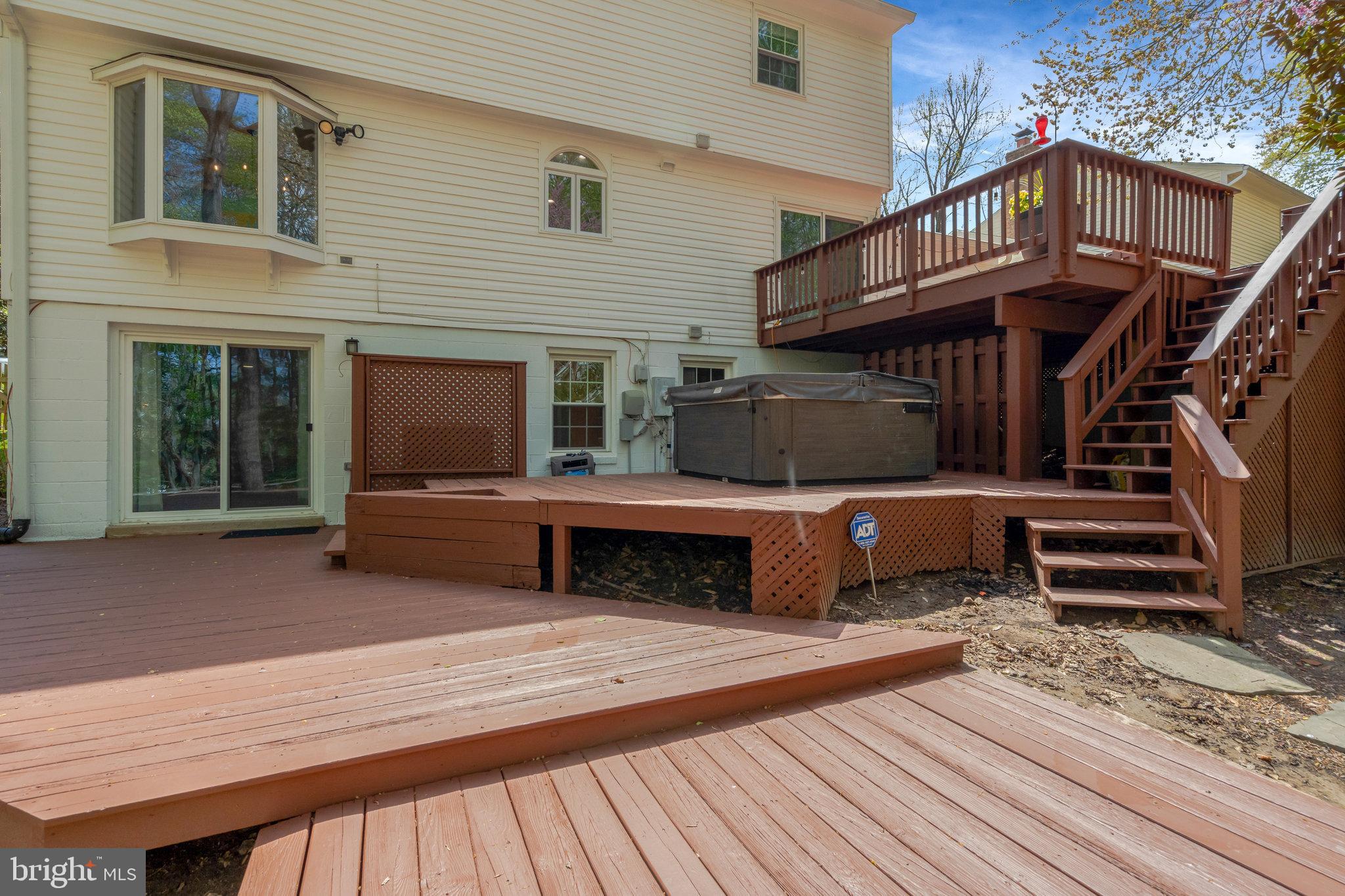 LAKE RIDGE - Residential