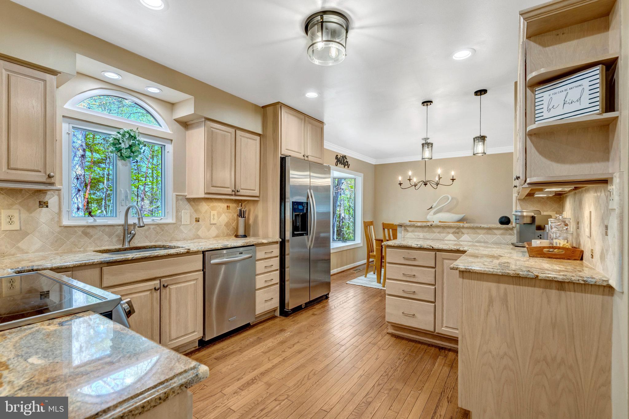 LAKE RIDGE - Residential