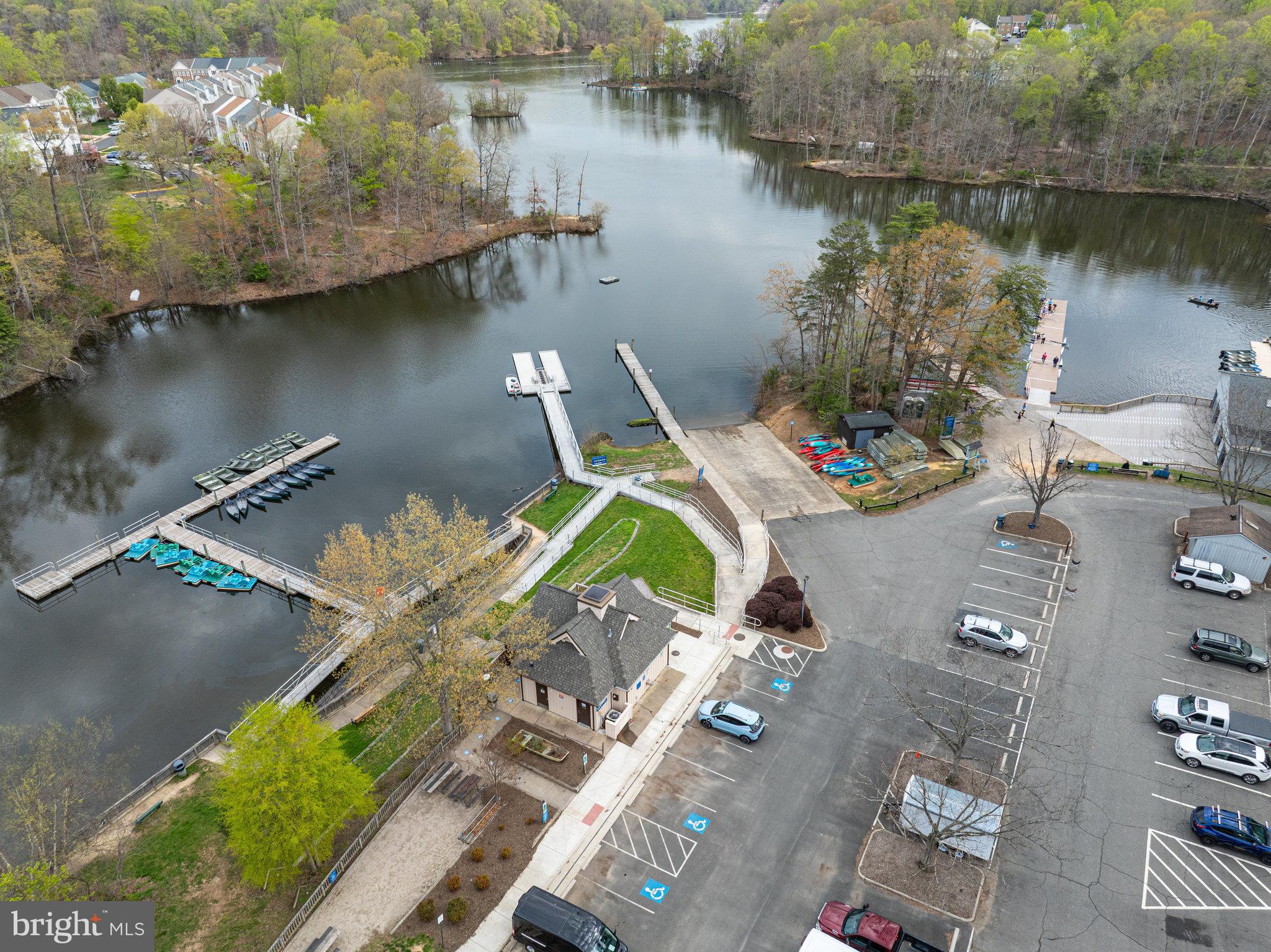 LAKE RIDGE - Residential