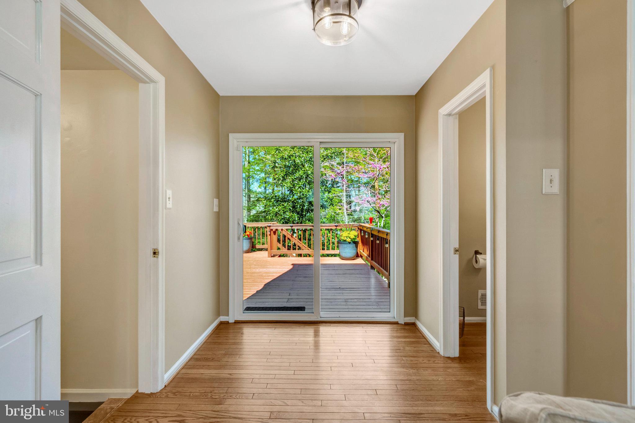 LAKE RIDGE - Residential