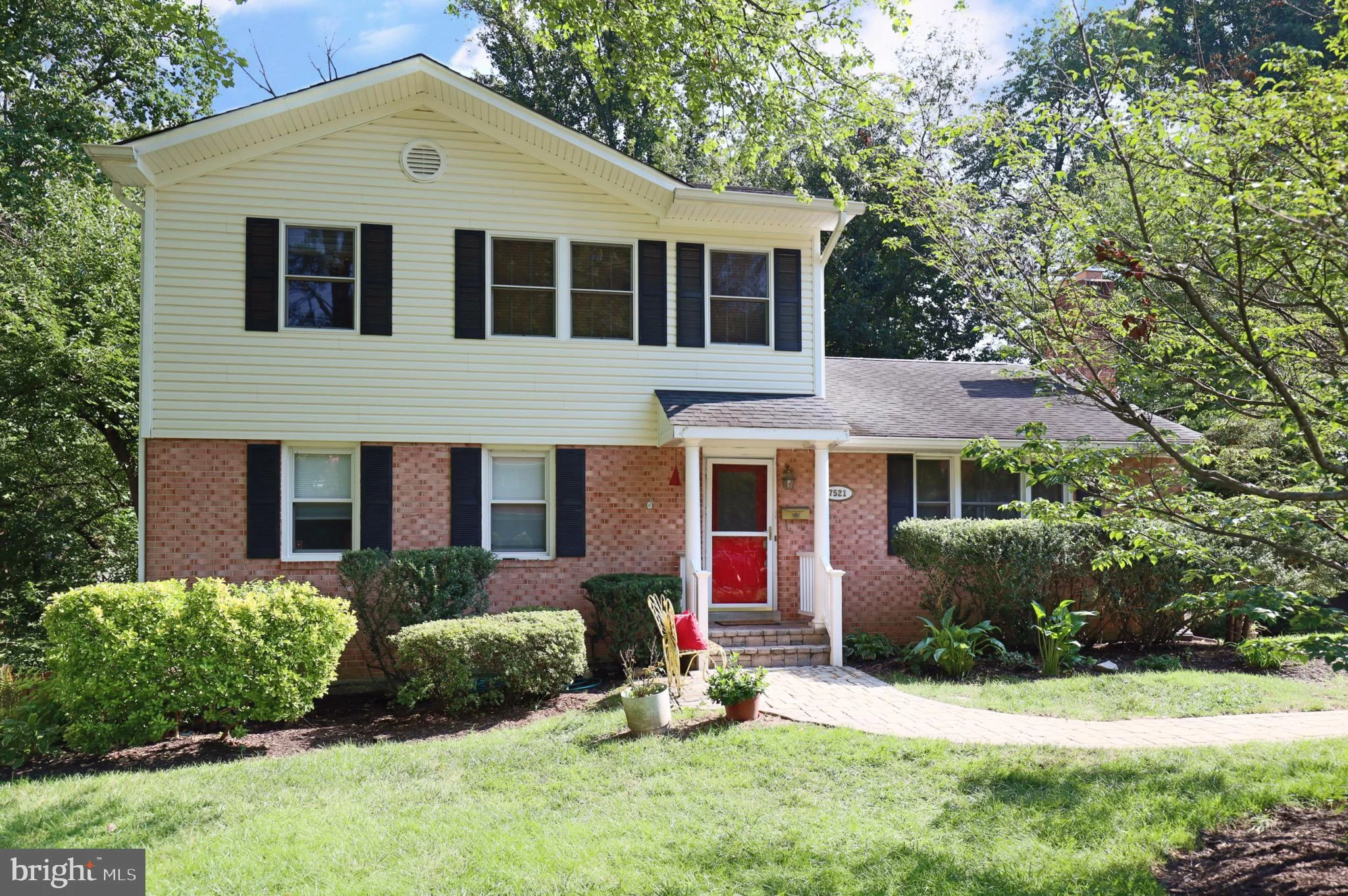 7521 Long Pine Drive, Springfield, VA 22151