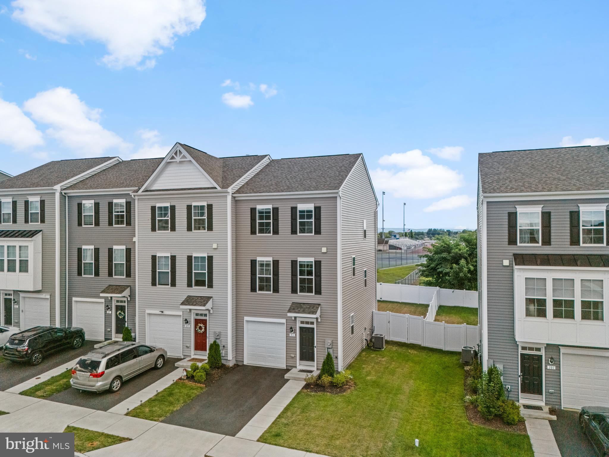 HUNTFIELD - Residential