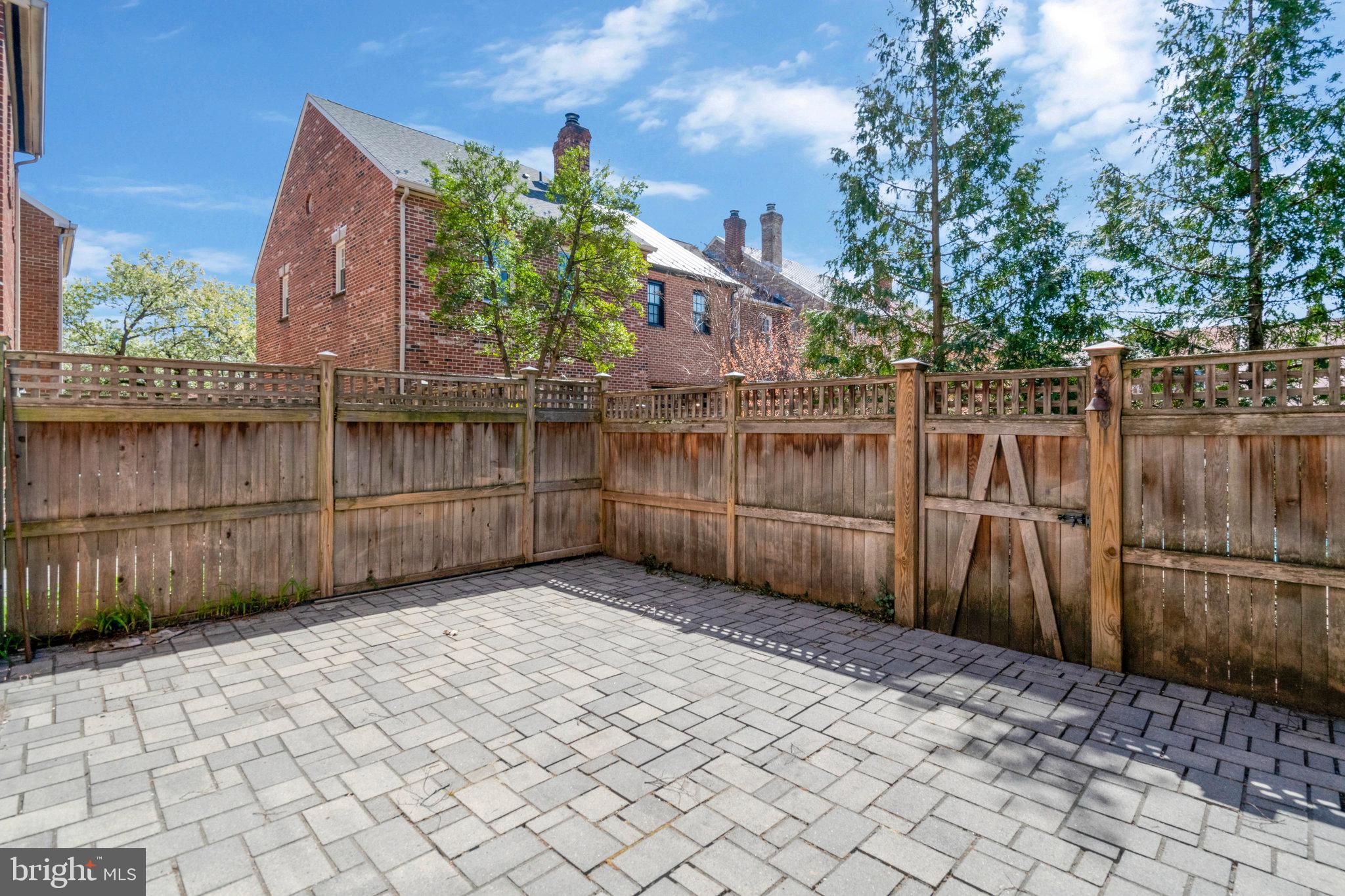 OLD TOWN - Residential