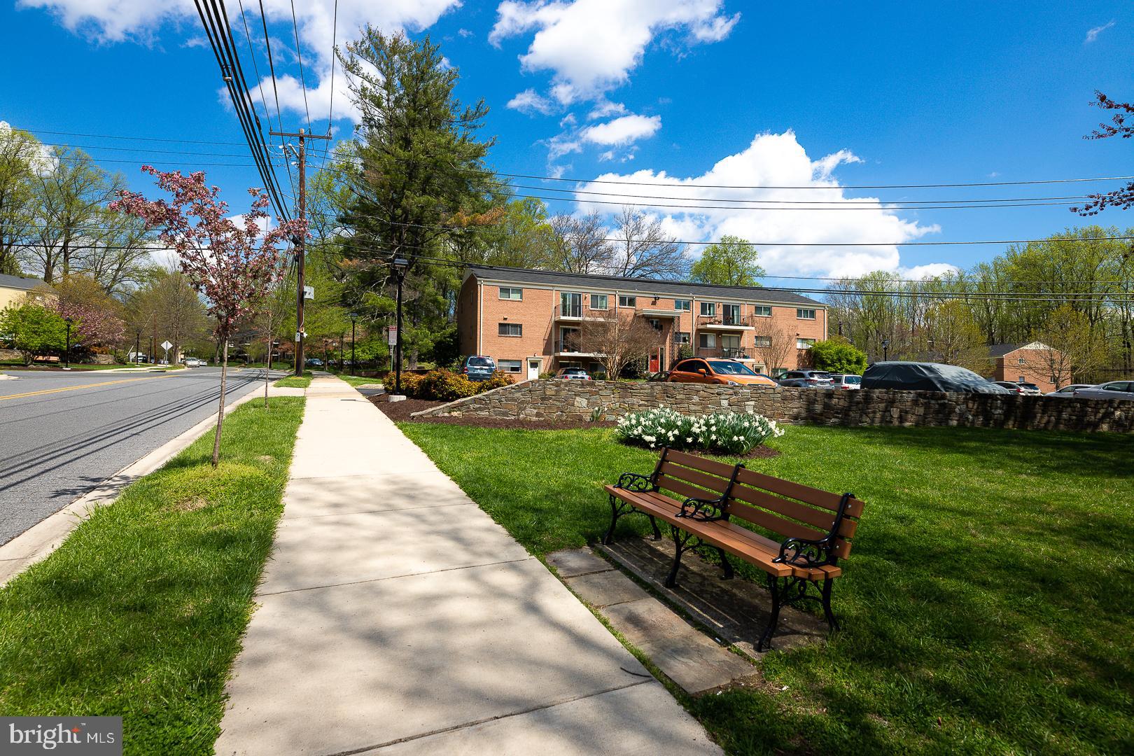 PARKSIDE CONDOMINIUMS - Residential Lease