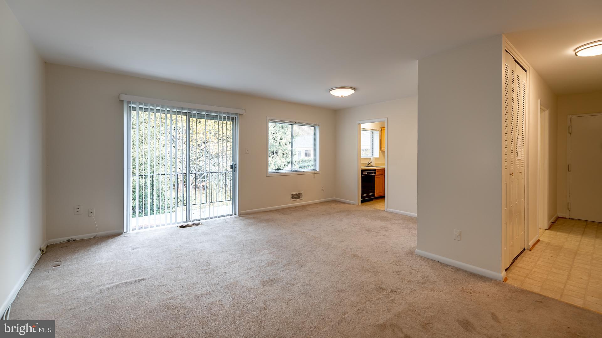 PARKSIDE CONDOMINIUMS - Residential Lease