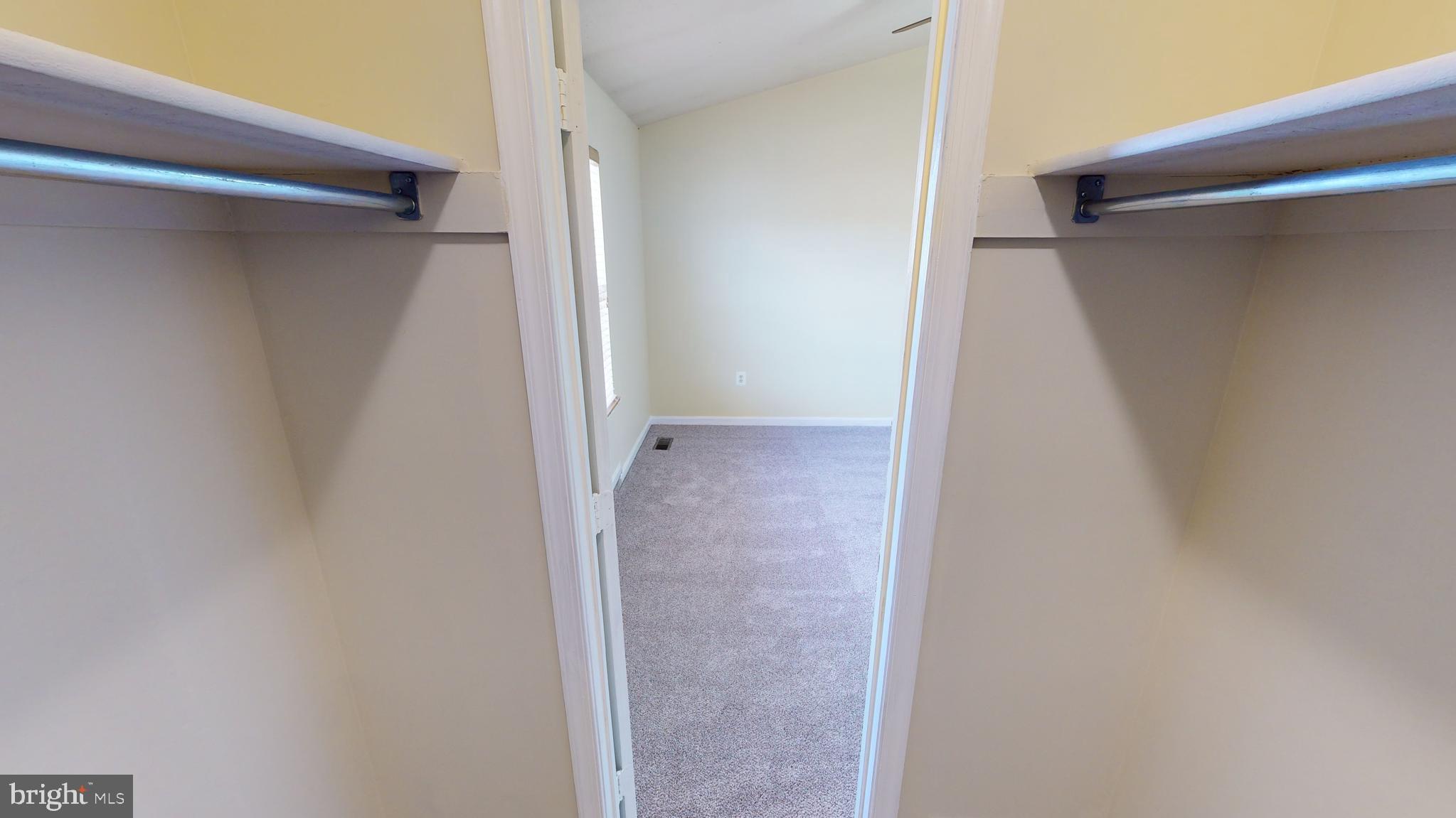 STANFORD - Residential Lease