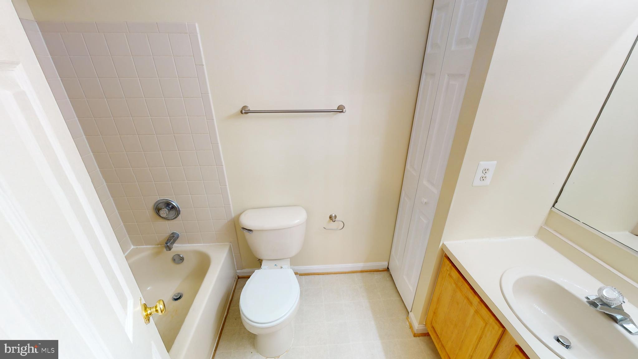 STANFORD - Residential Lease