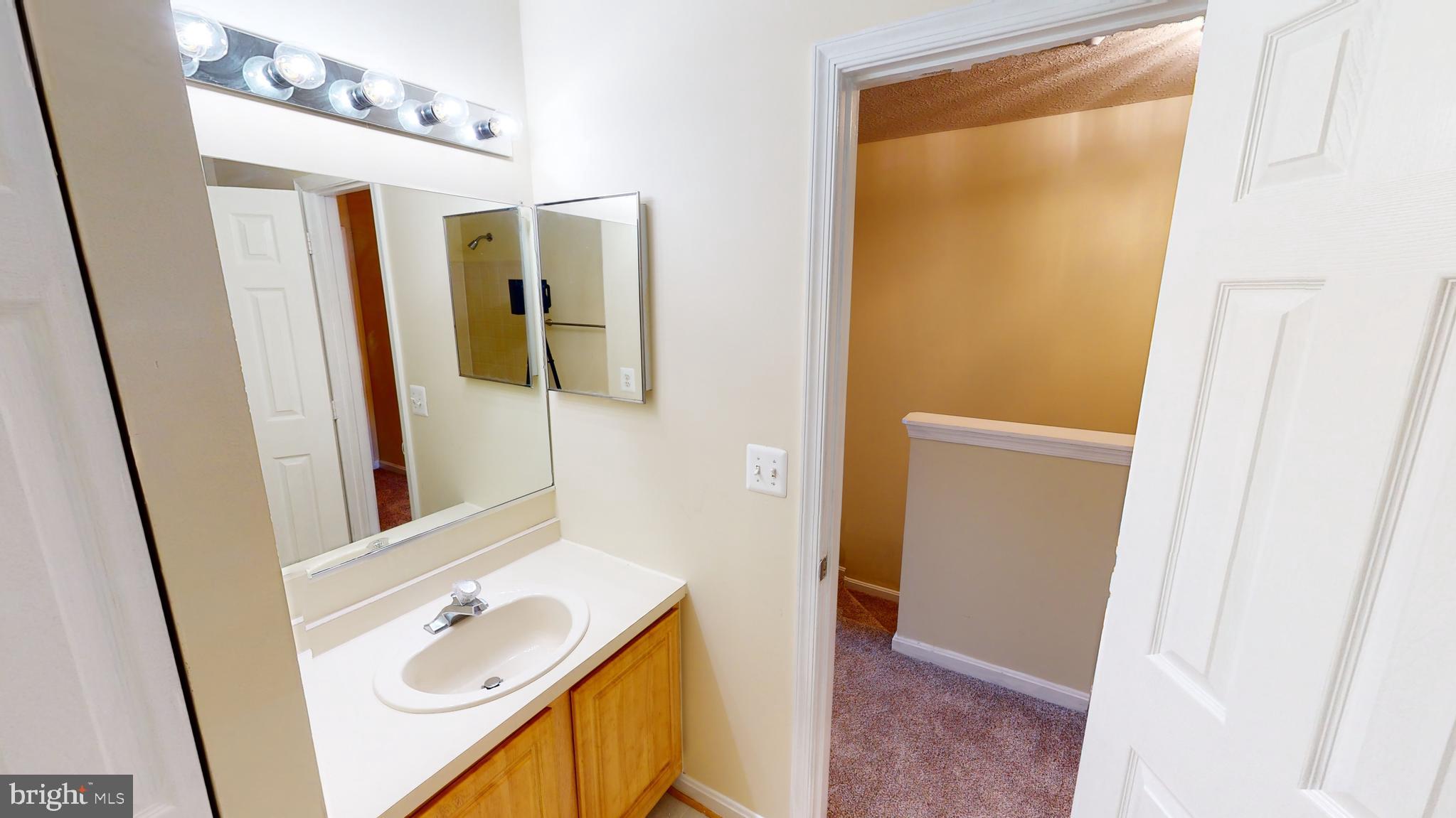 STANFORD - Residential Lease