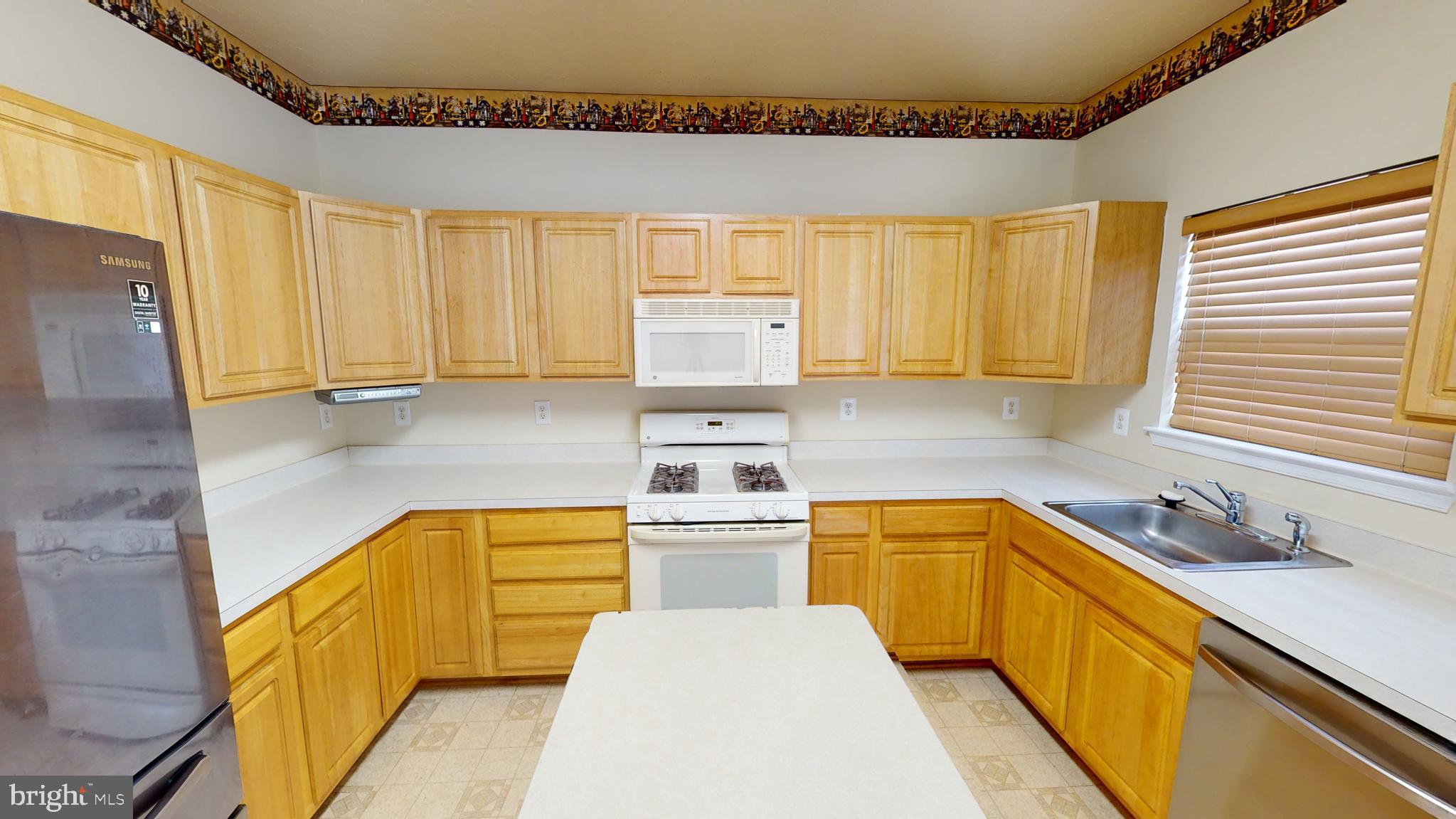 STANFORD - Residential Lease