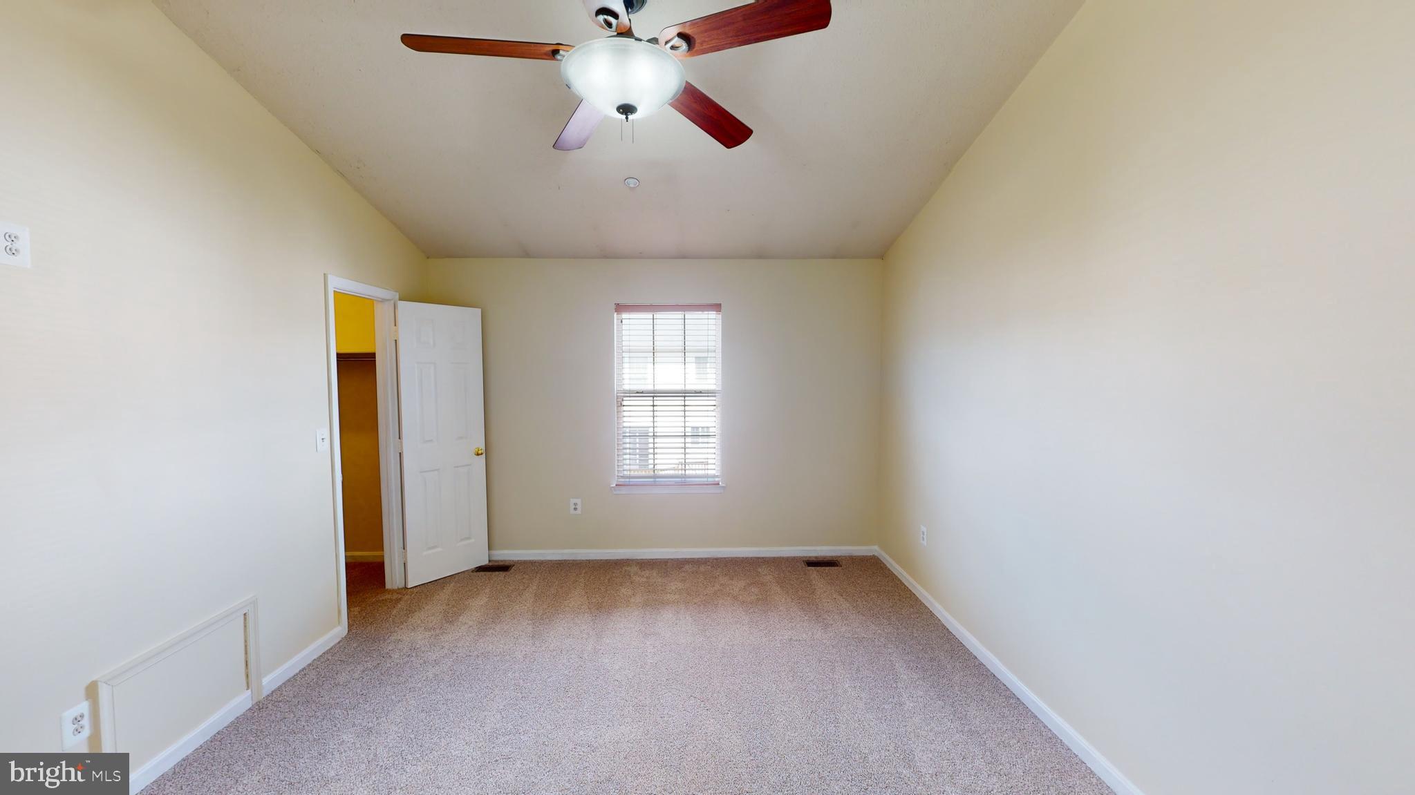 STANFORD - Residential Lease