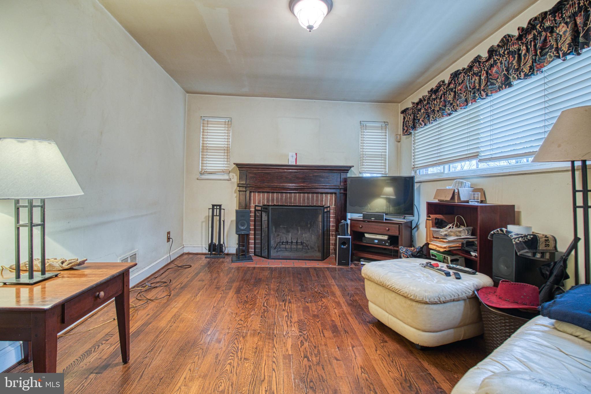 MONTGOMERY CENTURY - Residential