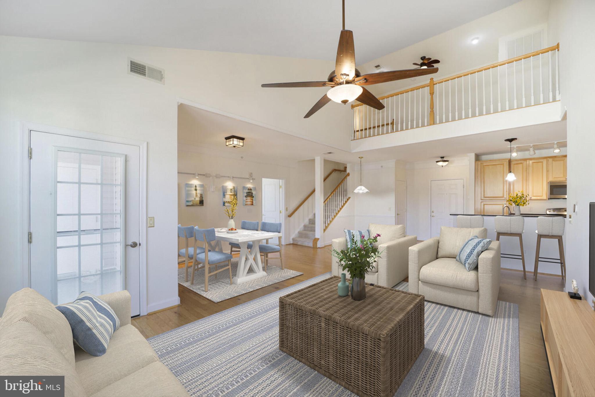FOUR SEASONS - Residential