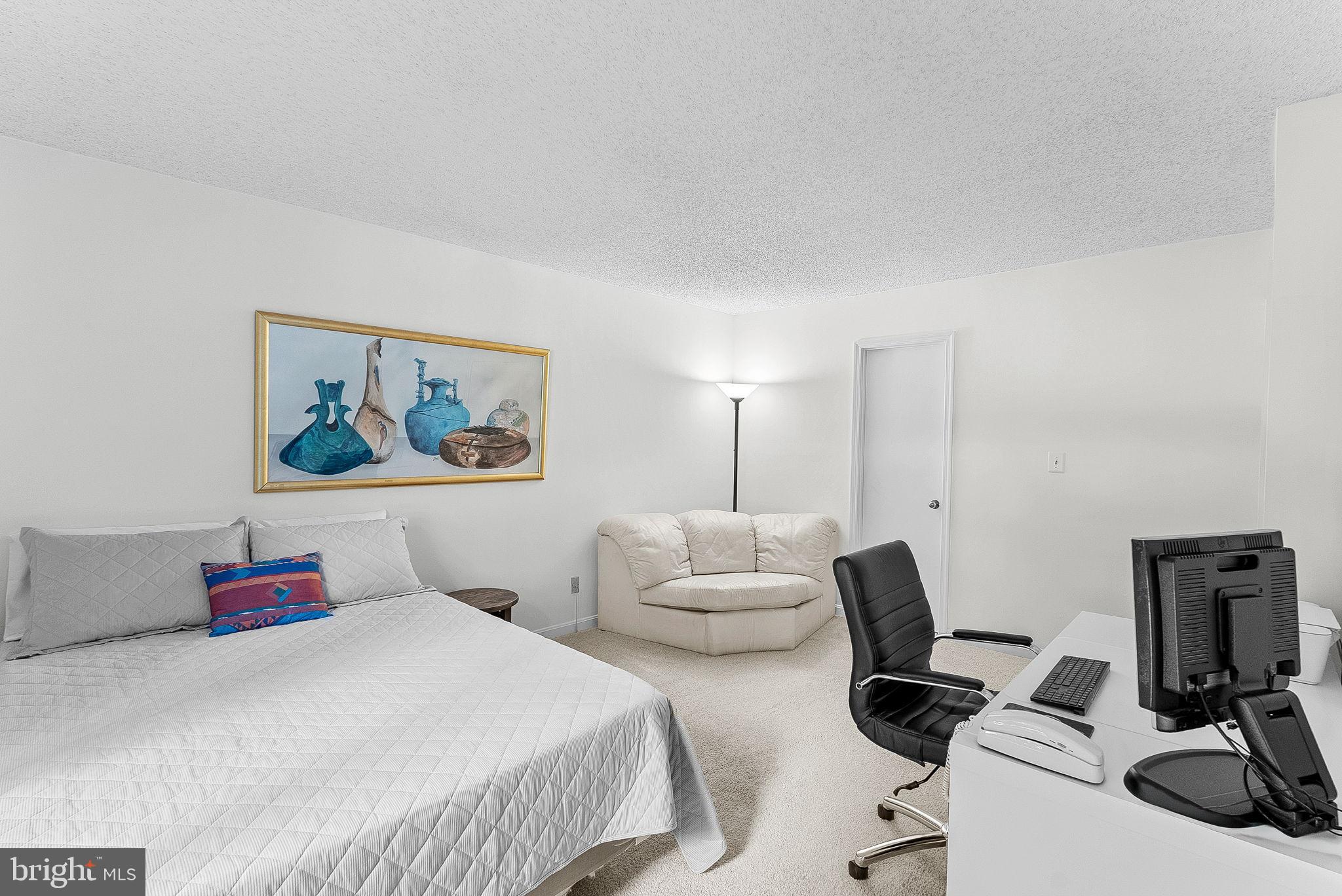 THE PLAZA - Residential