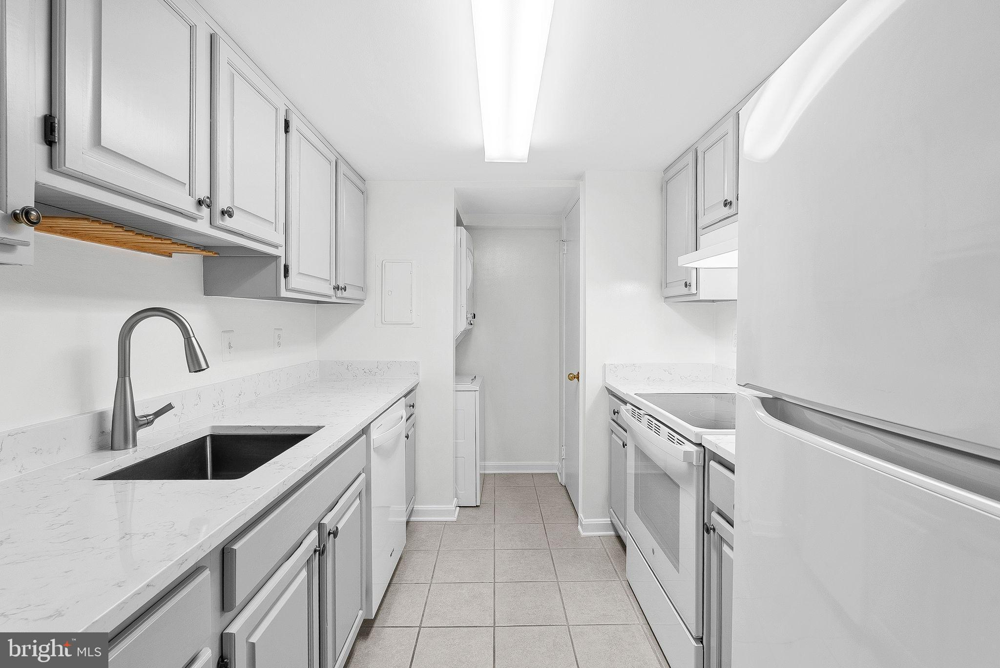 THE PLAZA - Residential