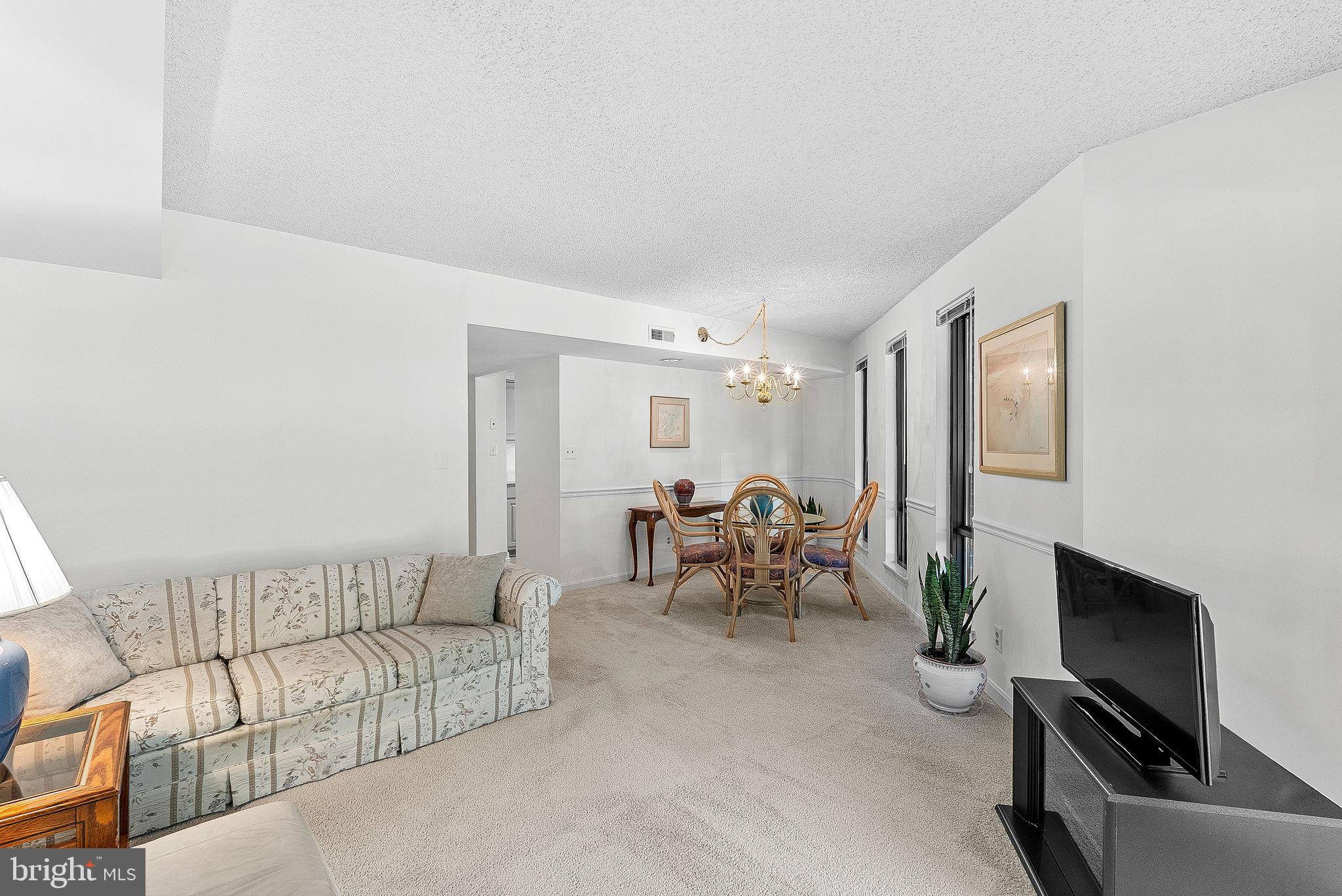 THE PLAZA - Residential