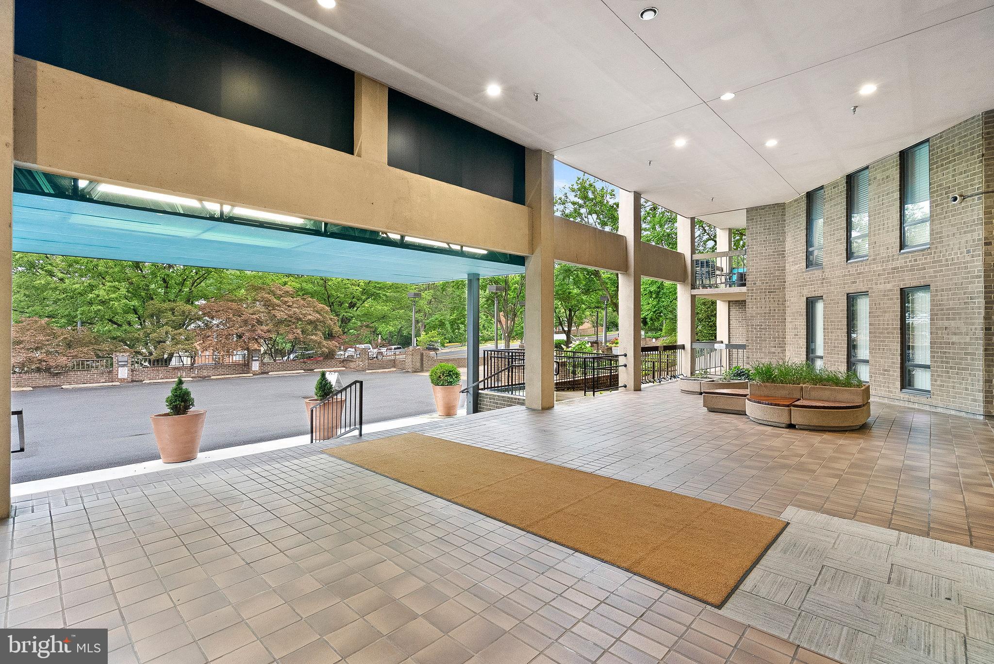 THE PLAZA - Residential