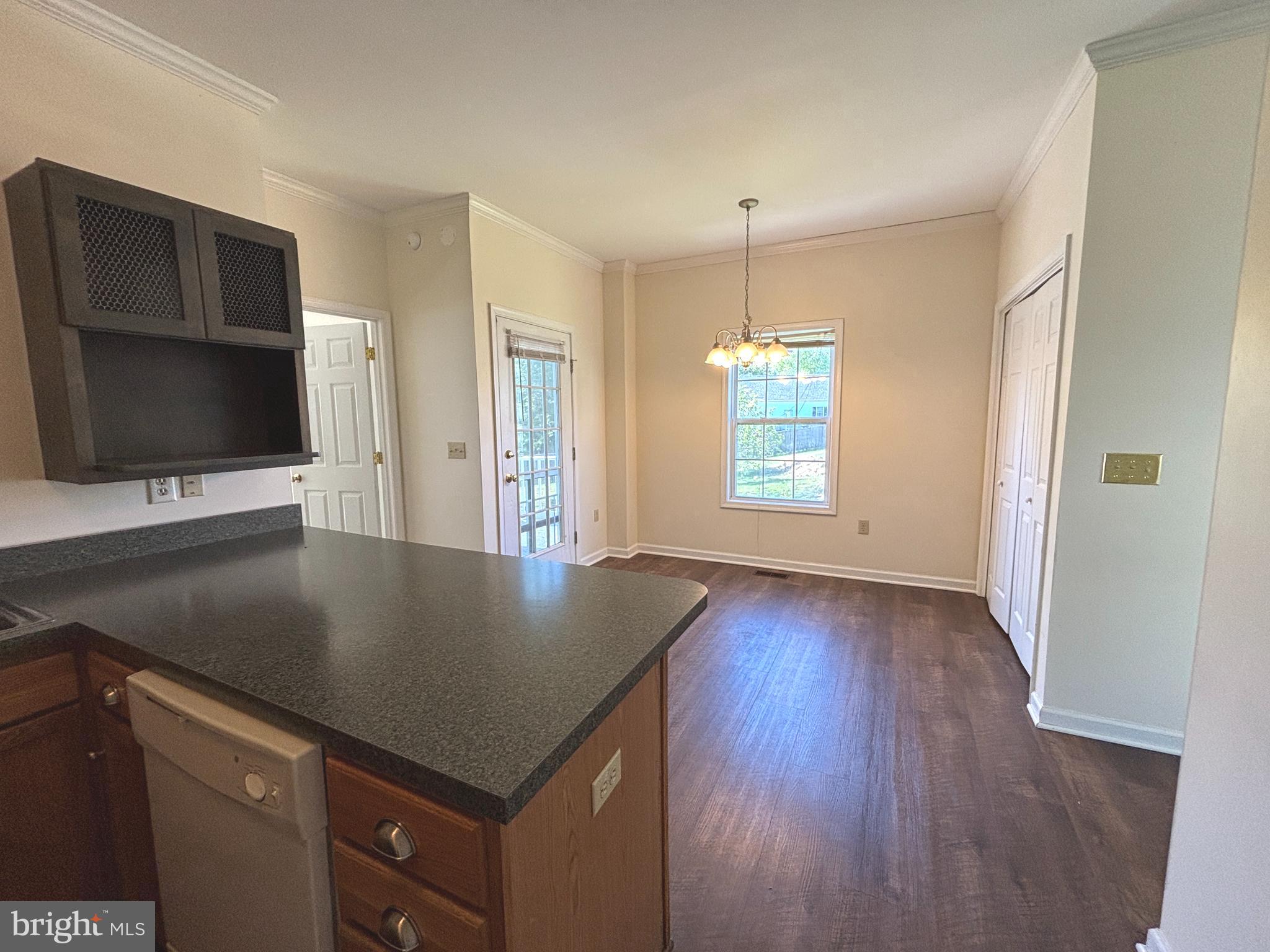 WAYLANDS - Residential