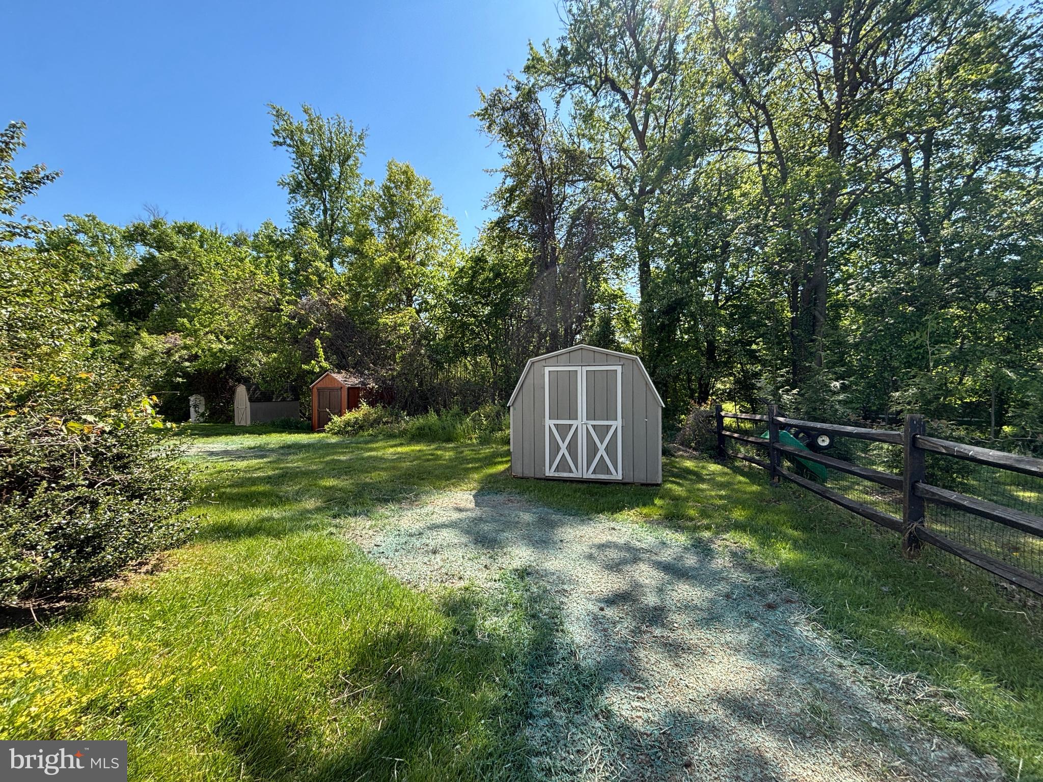 WAYLANDS - Residential