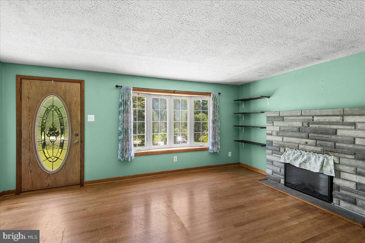 13816 WHITE OAK RIDGE