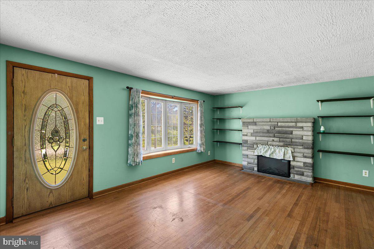 13816 WHITE OAK RIDGE