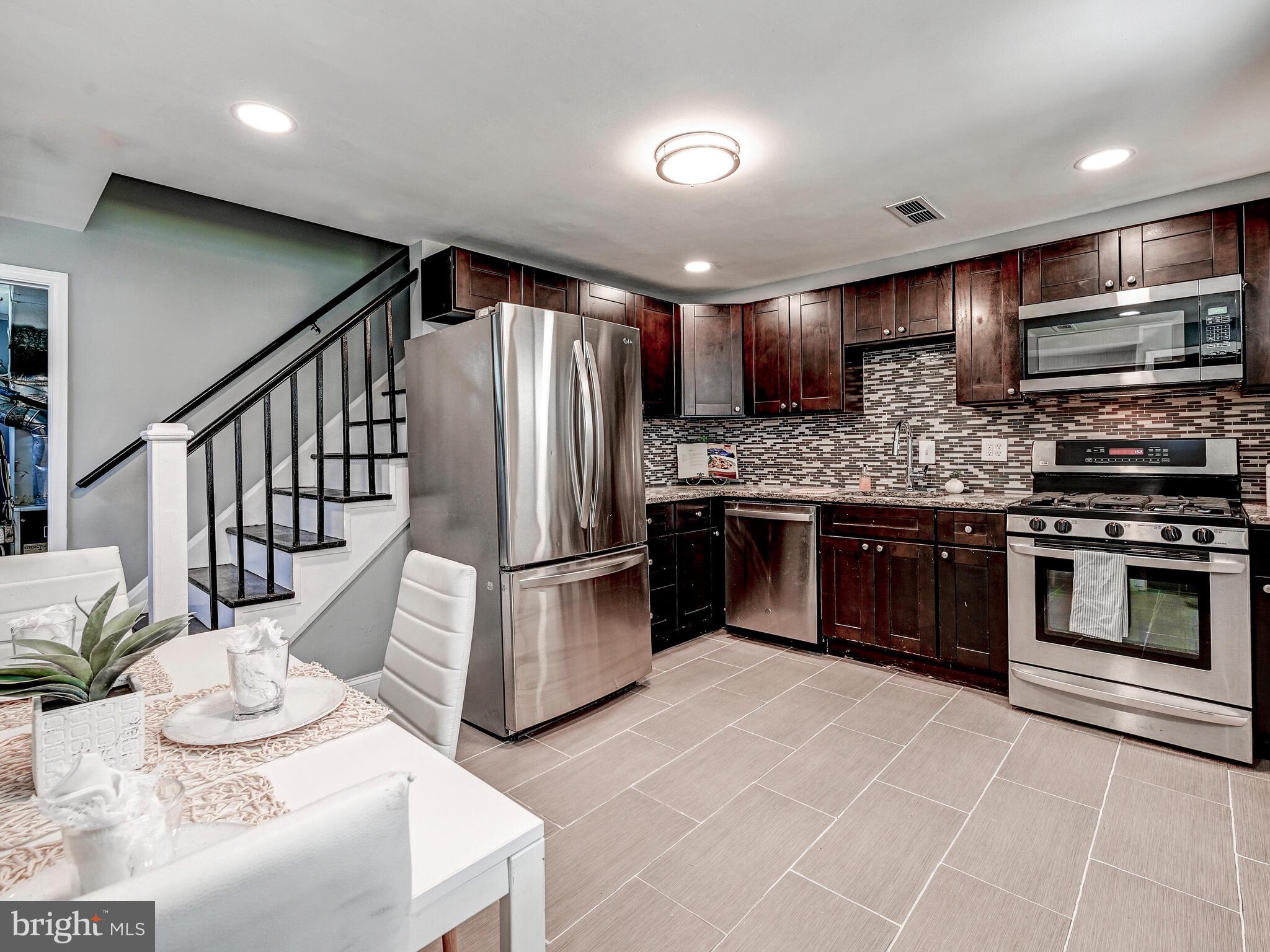 PARKSIDE - Residential