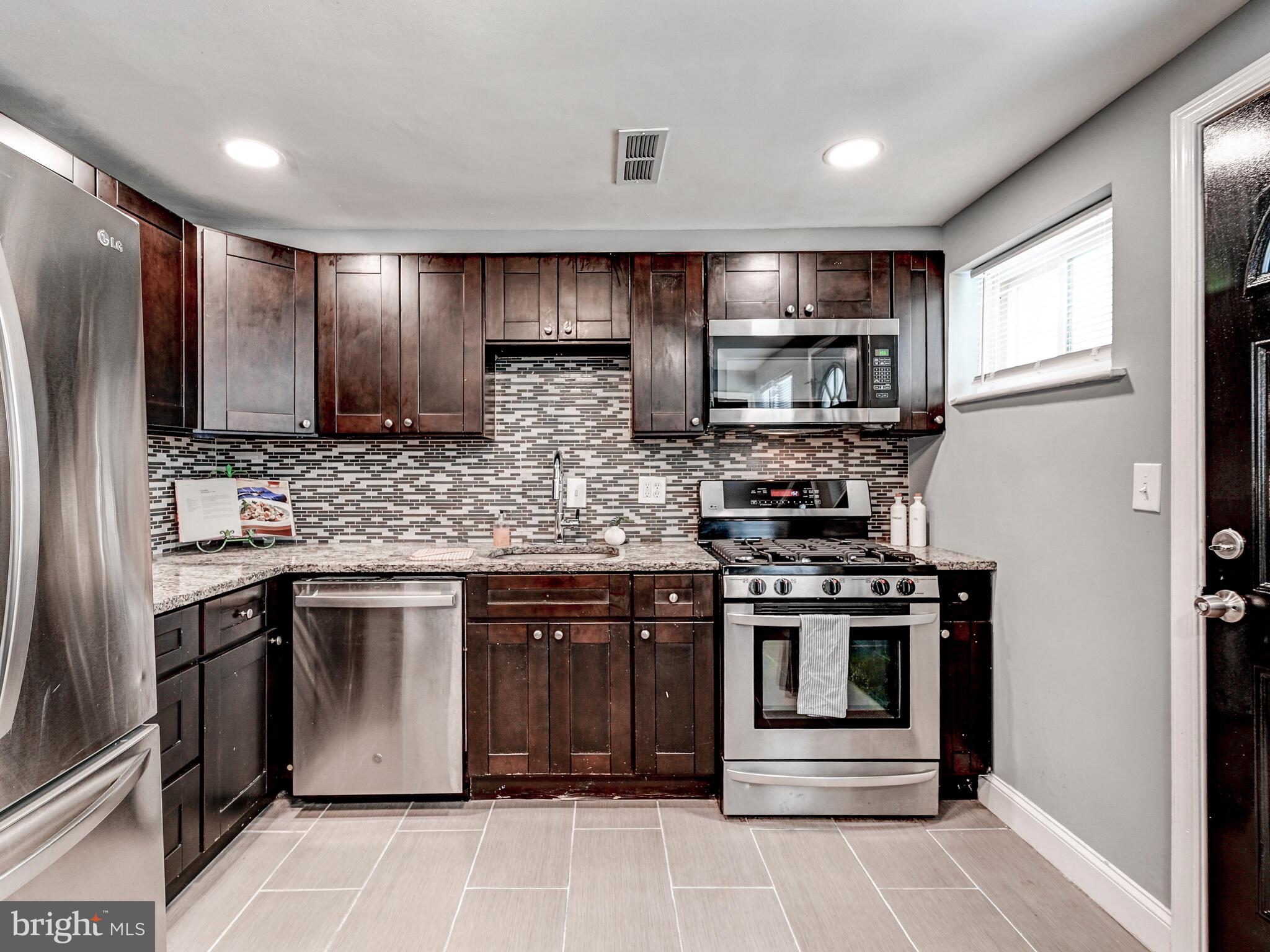 PARKSIDE - Residential