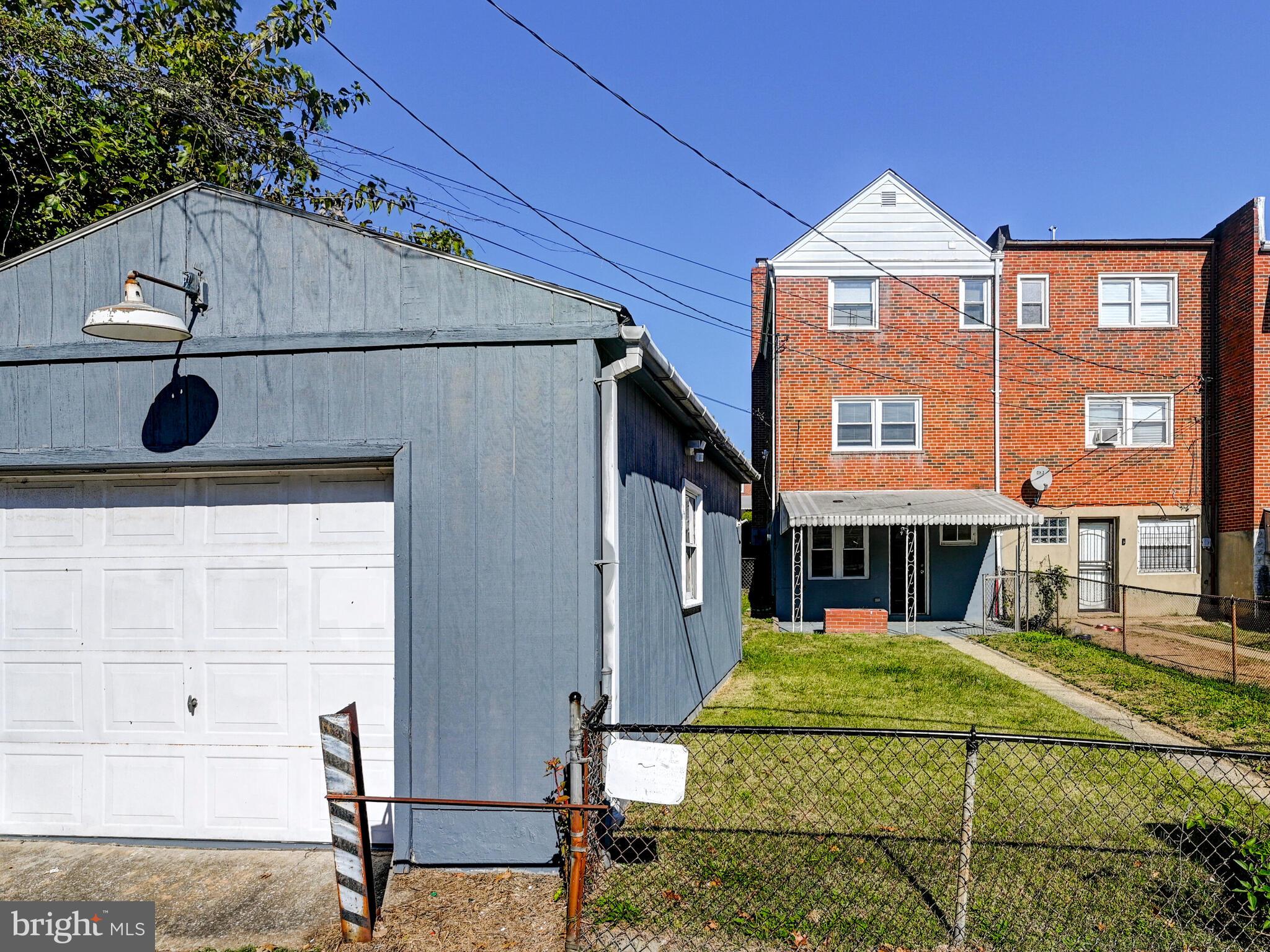 PARKSIDE - Residential