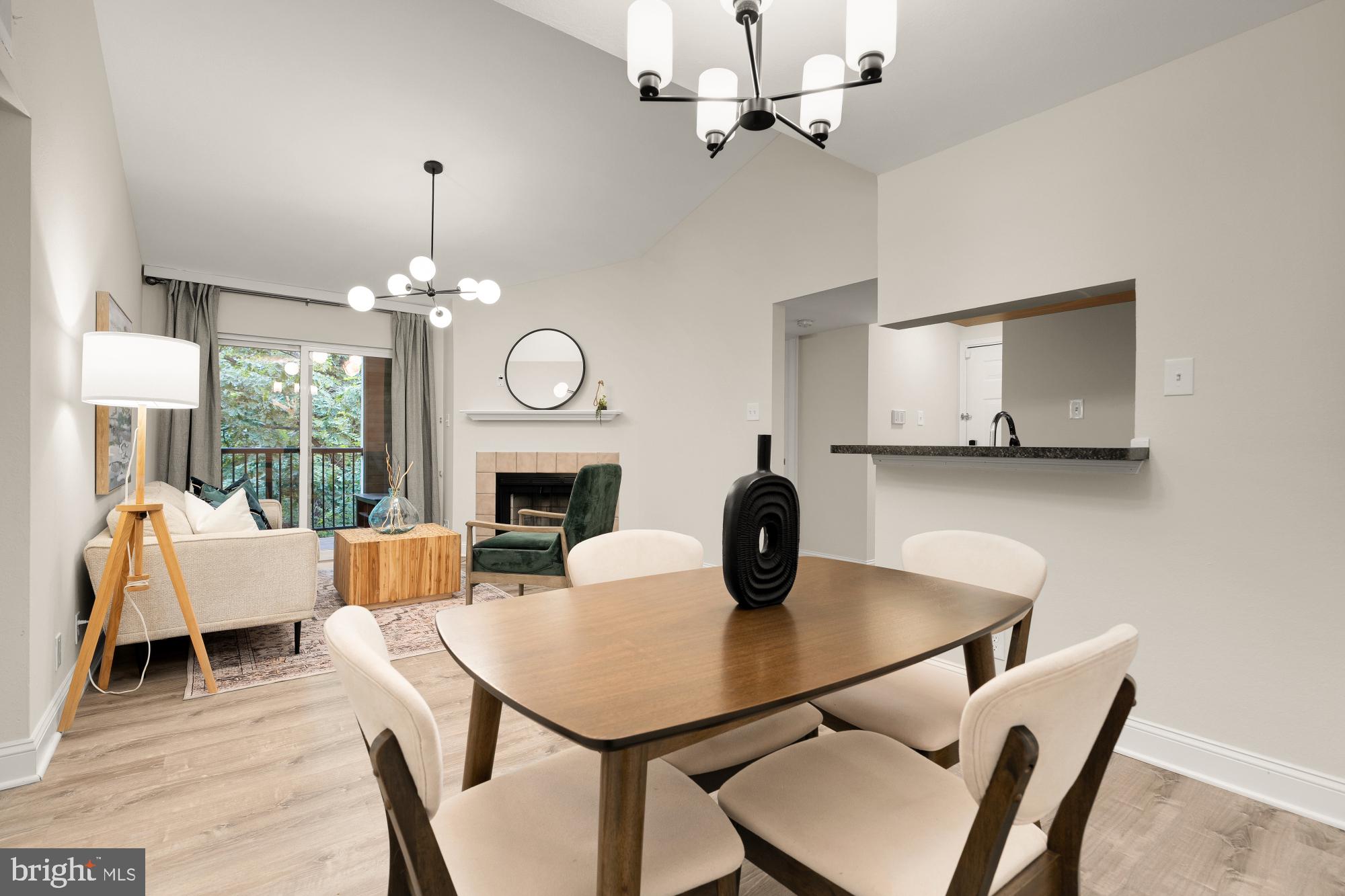 ALEXANDRIA - Residential