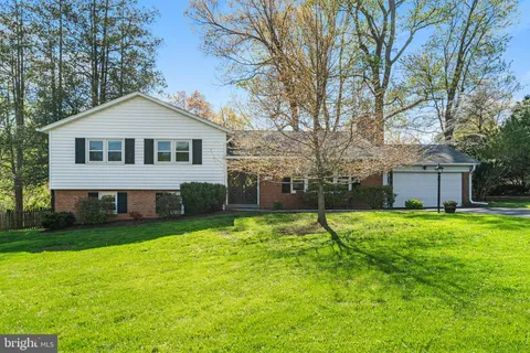6515 Walters Woods Drive, Falls Church, VA 22044 - MLS#: VAFX2231970