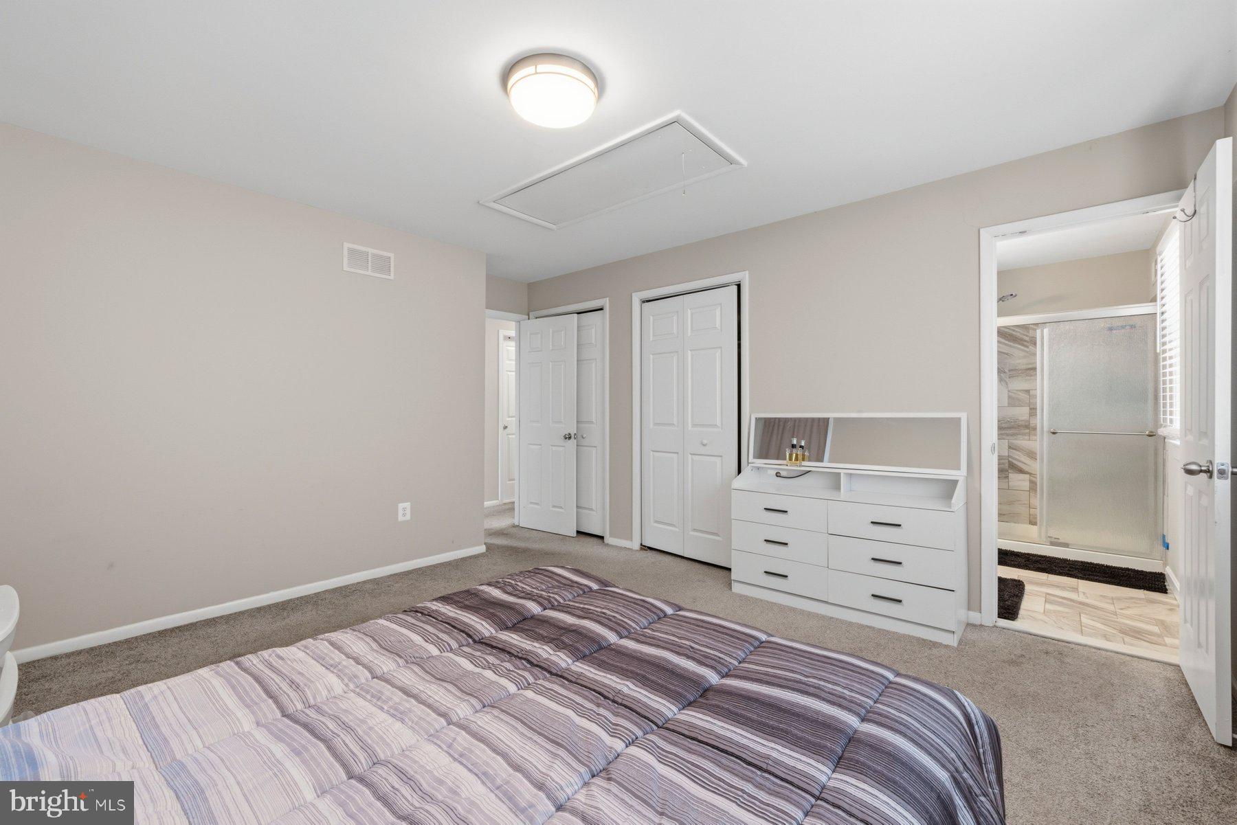 ELMHURST - Residential
