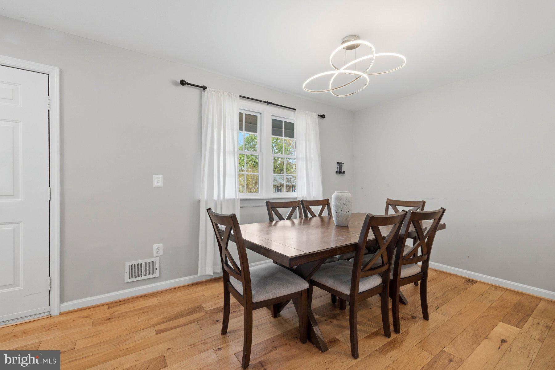ELMHURST - Residential