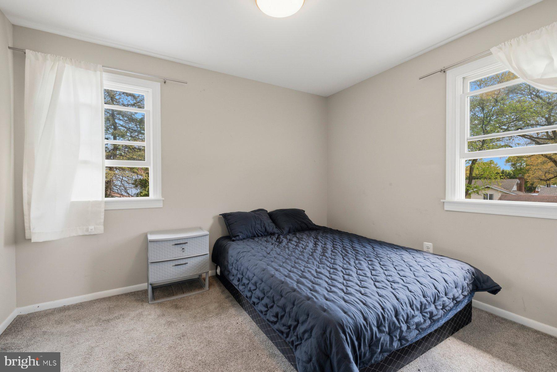 ELMHURST - Residential