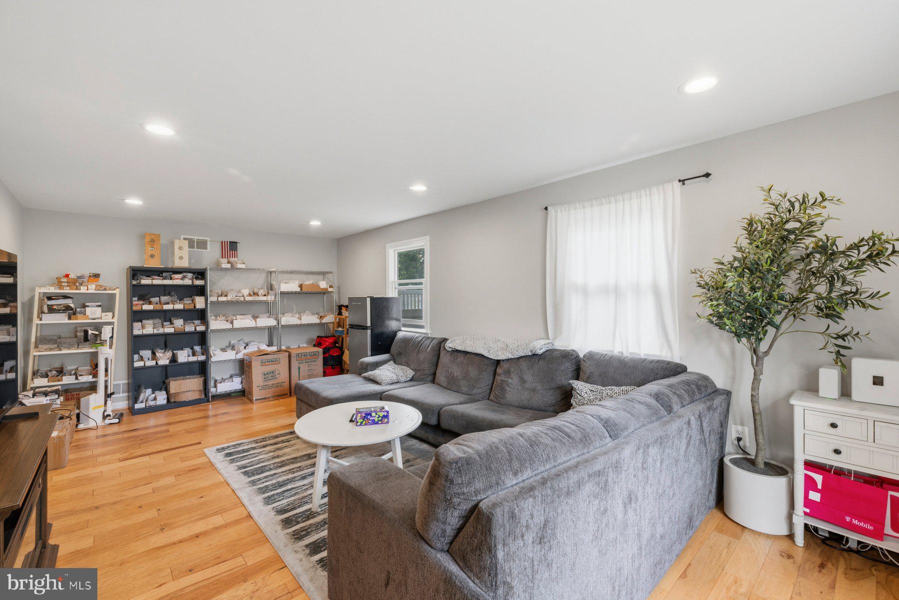 ELMHURST - Residential