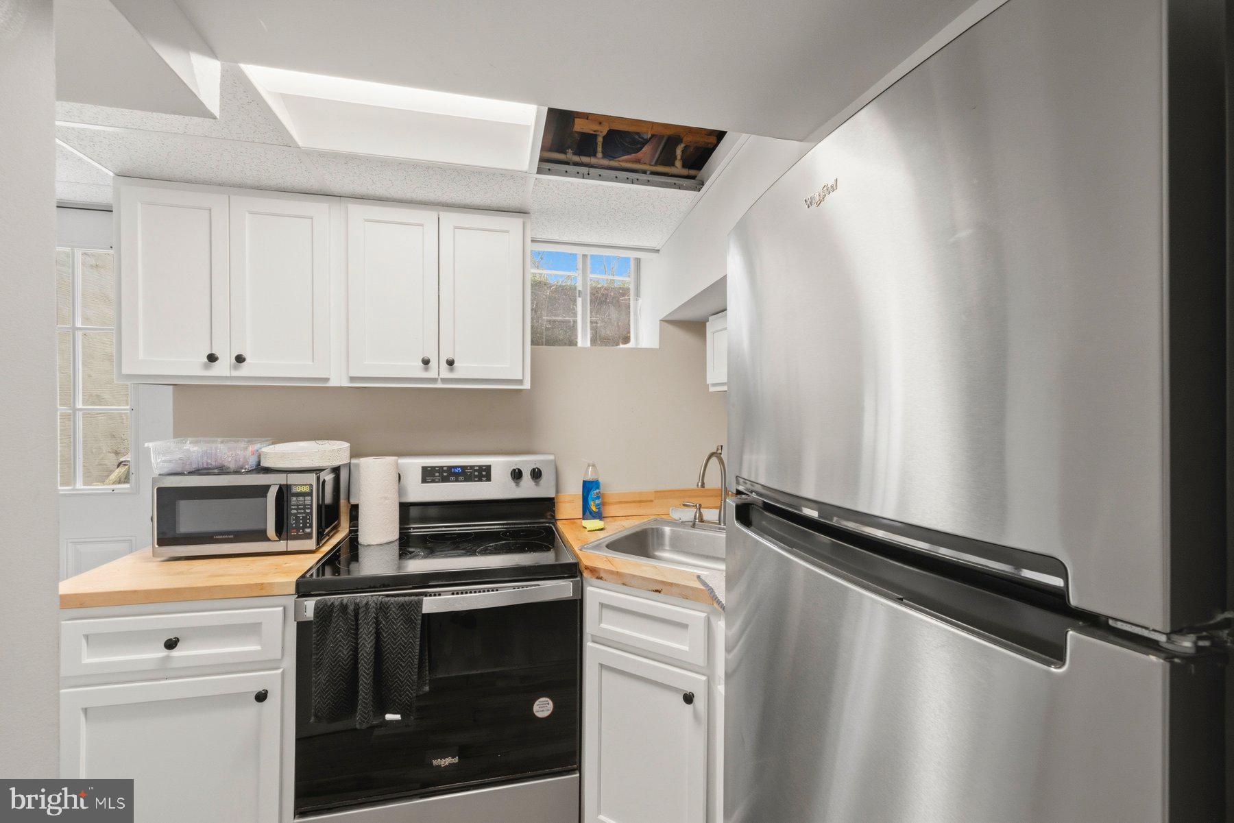 ELMHURST - Residential